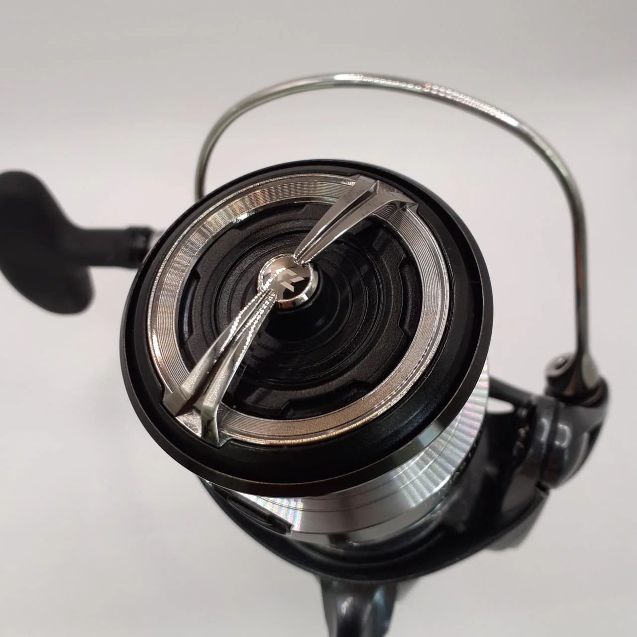 DAIWA Spinning Reel 24 LUVIAS LT4000-XH 00061220 - Image 6
