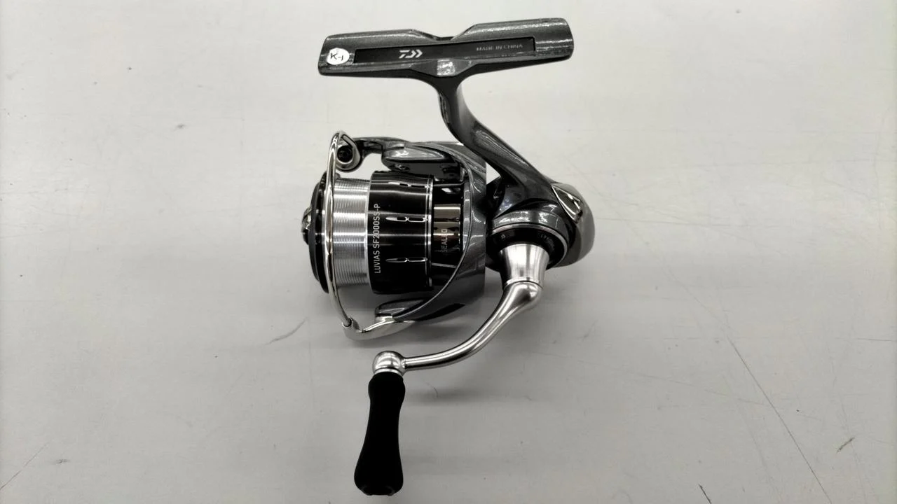 DAIWA Spinning Reel 24 LUVIAS SF2000SS-P - Image 3