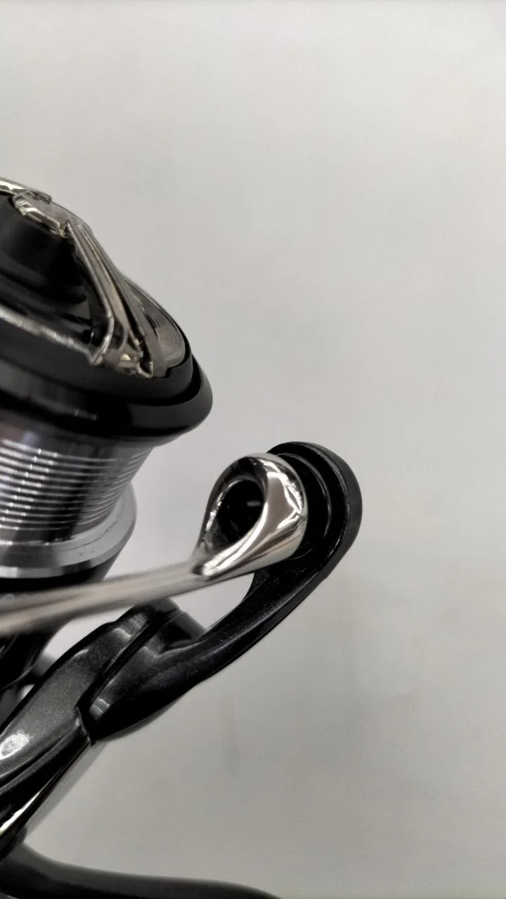 DAIWA Spinning Reel 24 LUVIAS SF2000SS-P - Image 6