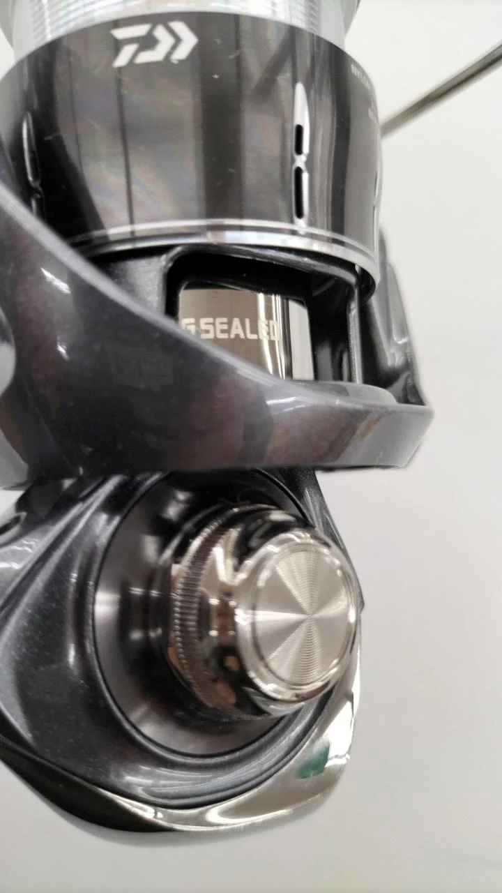 DAIWA Spinning Reel 24 LUVIAS SF2000SS-P - Image 8