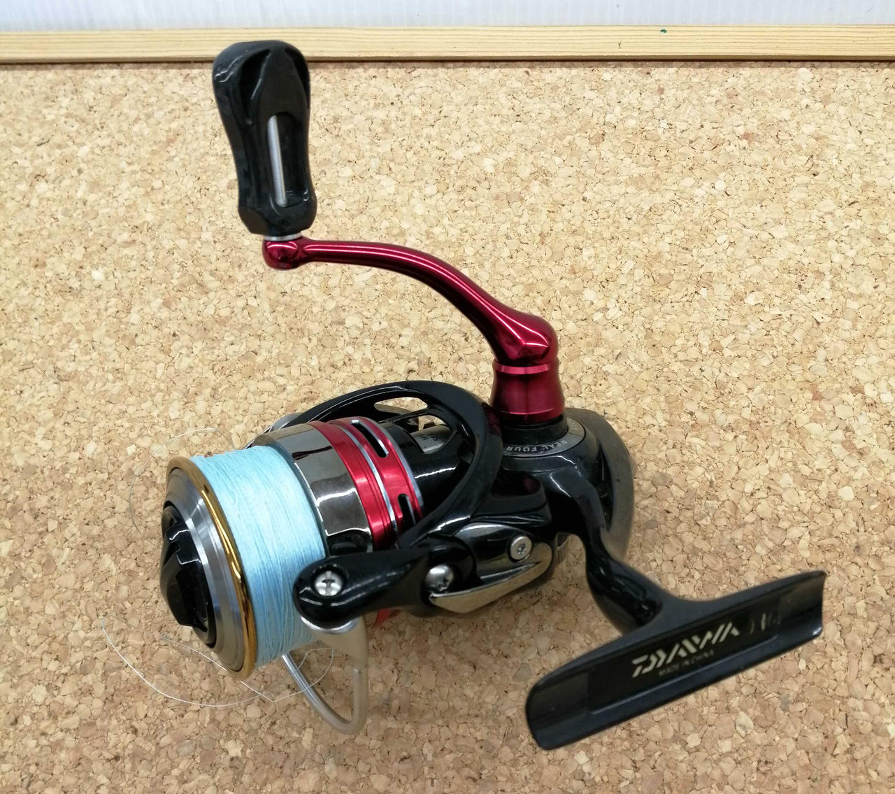DAIWA Spinning Reel 2506H