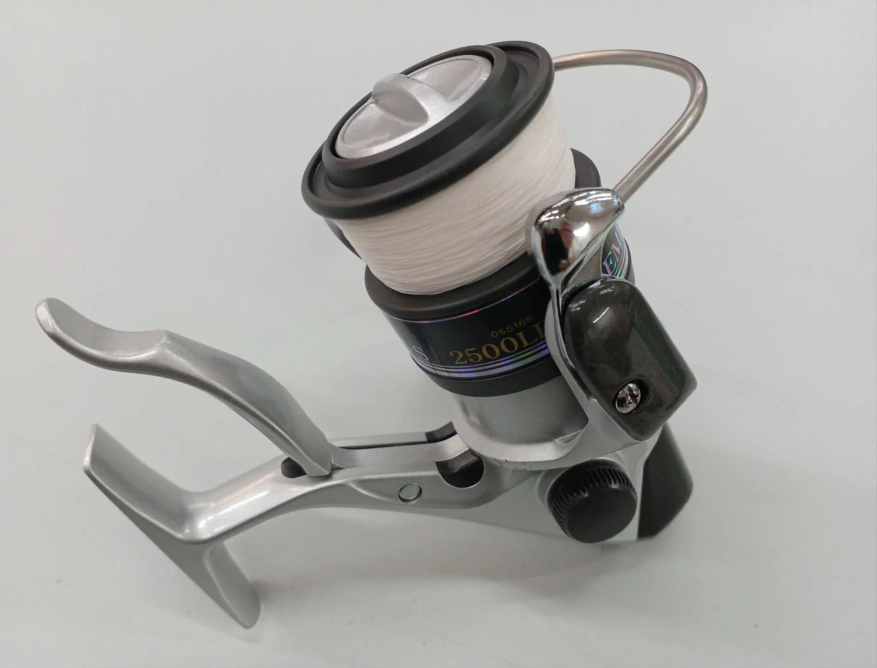 DAIWA Spinning Reel EMBLEM-S 2500LBCD - Image 2