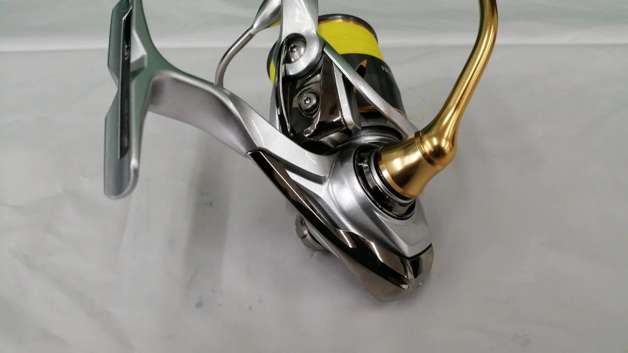 DAIWA Spinning Reel FREAMS FCLT2000S-XH - Image 5