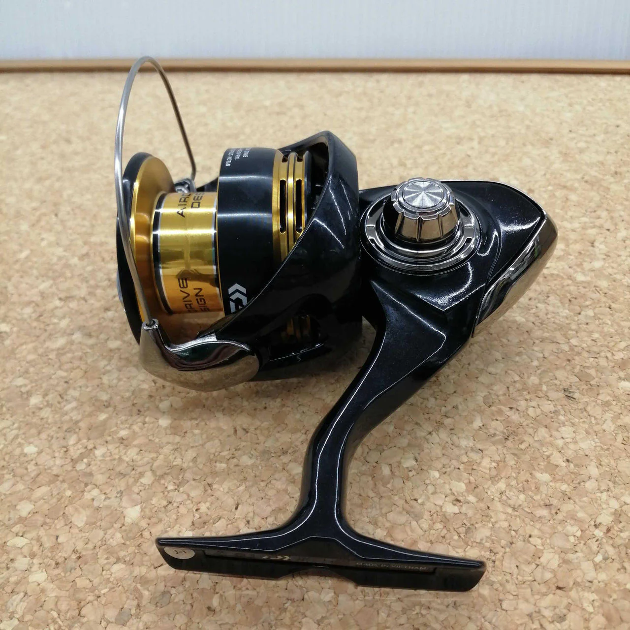 DAIWA Spinning Reel LEGALIS LT5000-CXH - Image 4