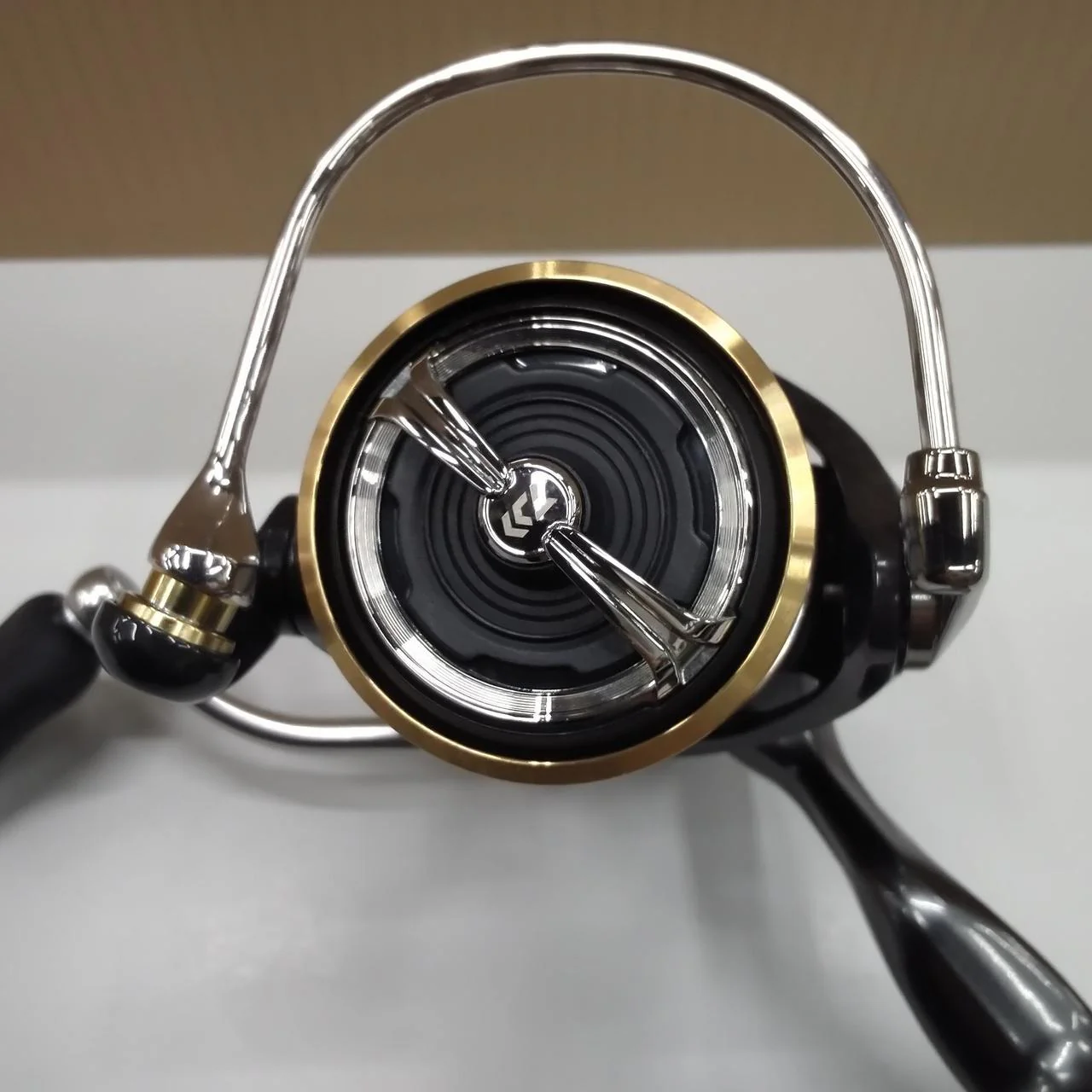 DAIWA Spinning Reel LUVIAS LT2000S - Image 7
