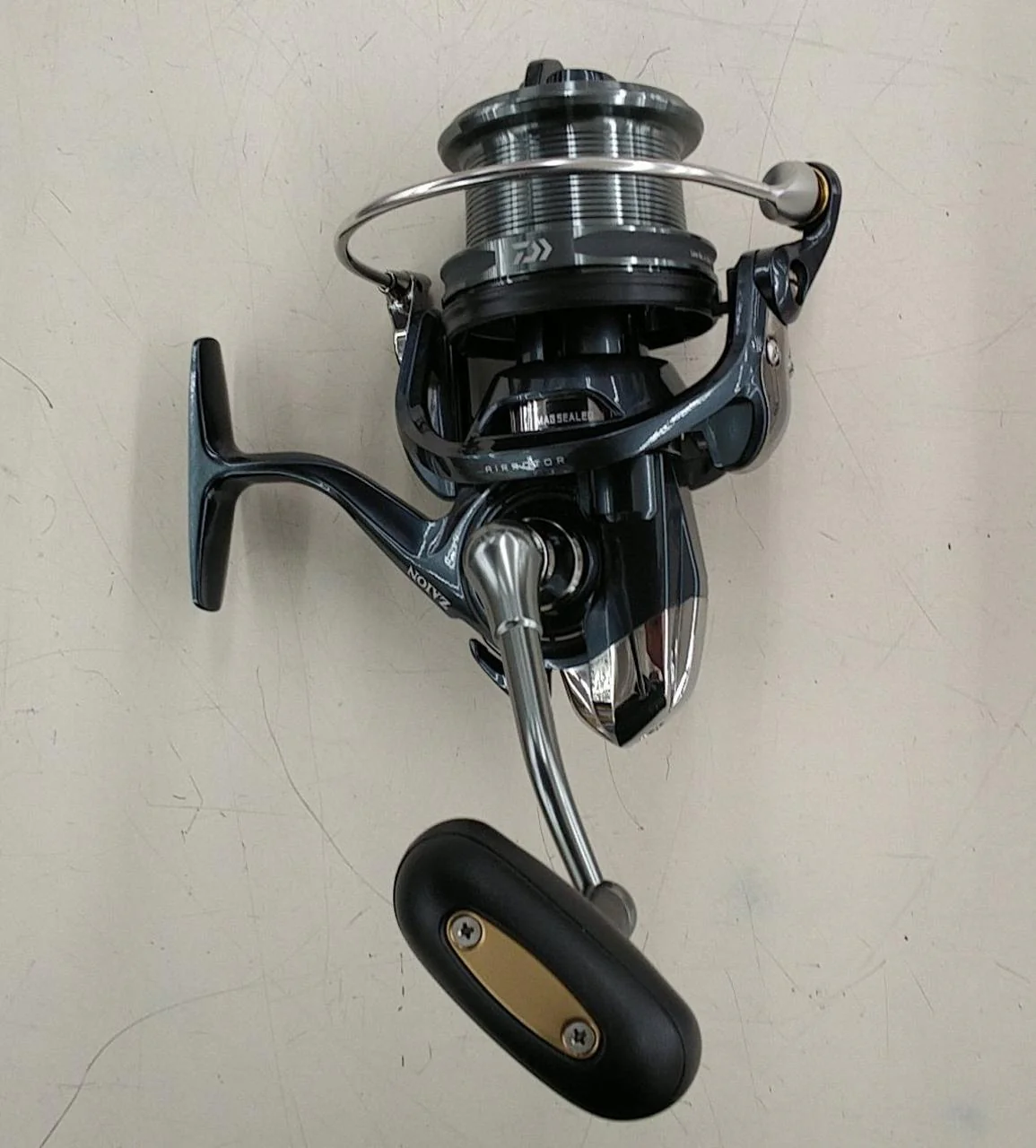 DAIWA Spinning reel POWERSURF SS 3500QD - Image 3