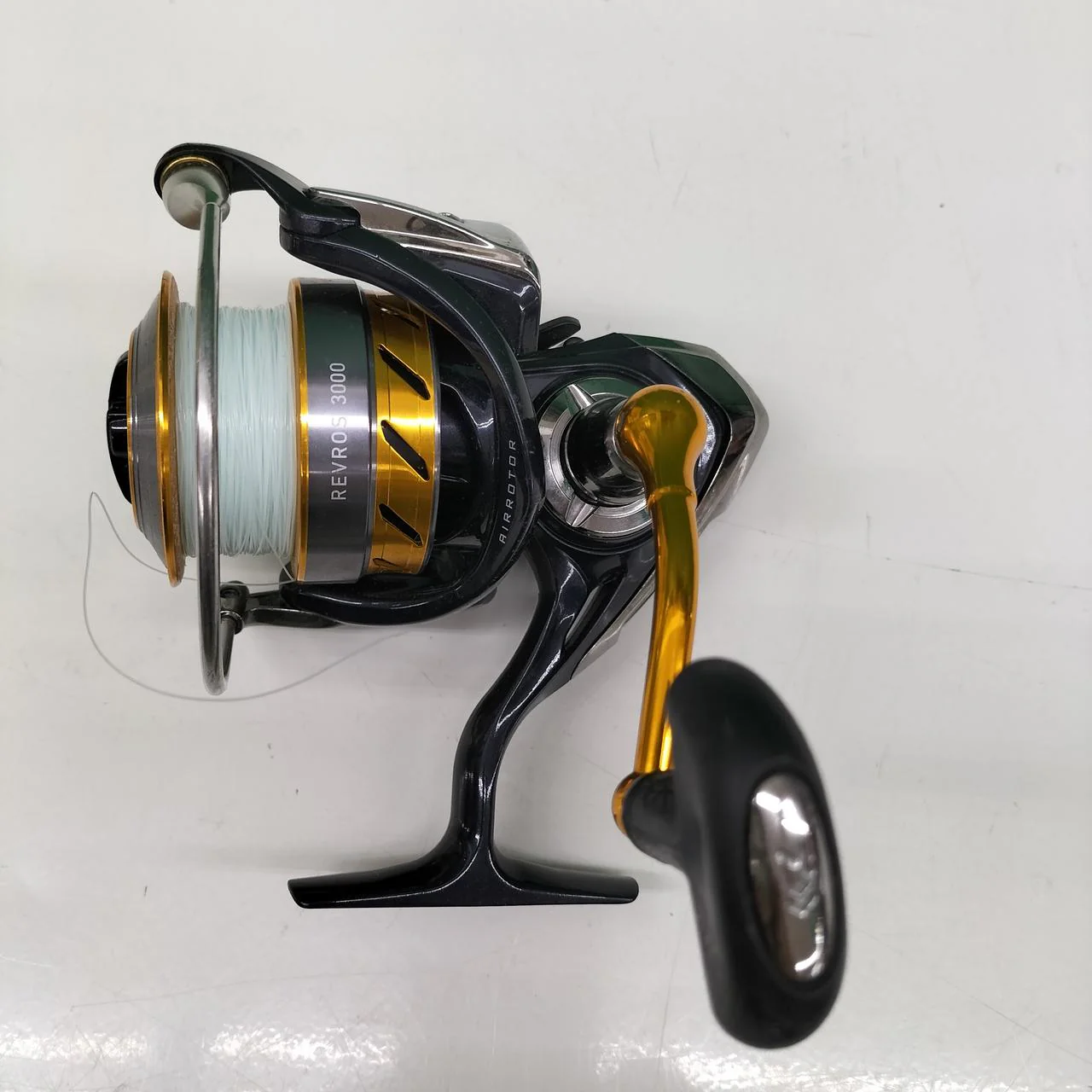 DAIWA Spinning Reel REVROS 3000 - Image 2