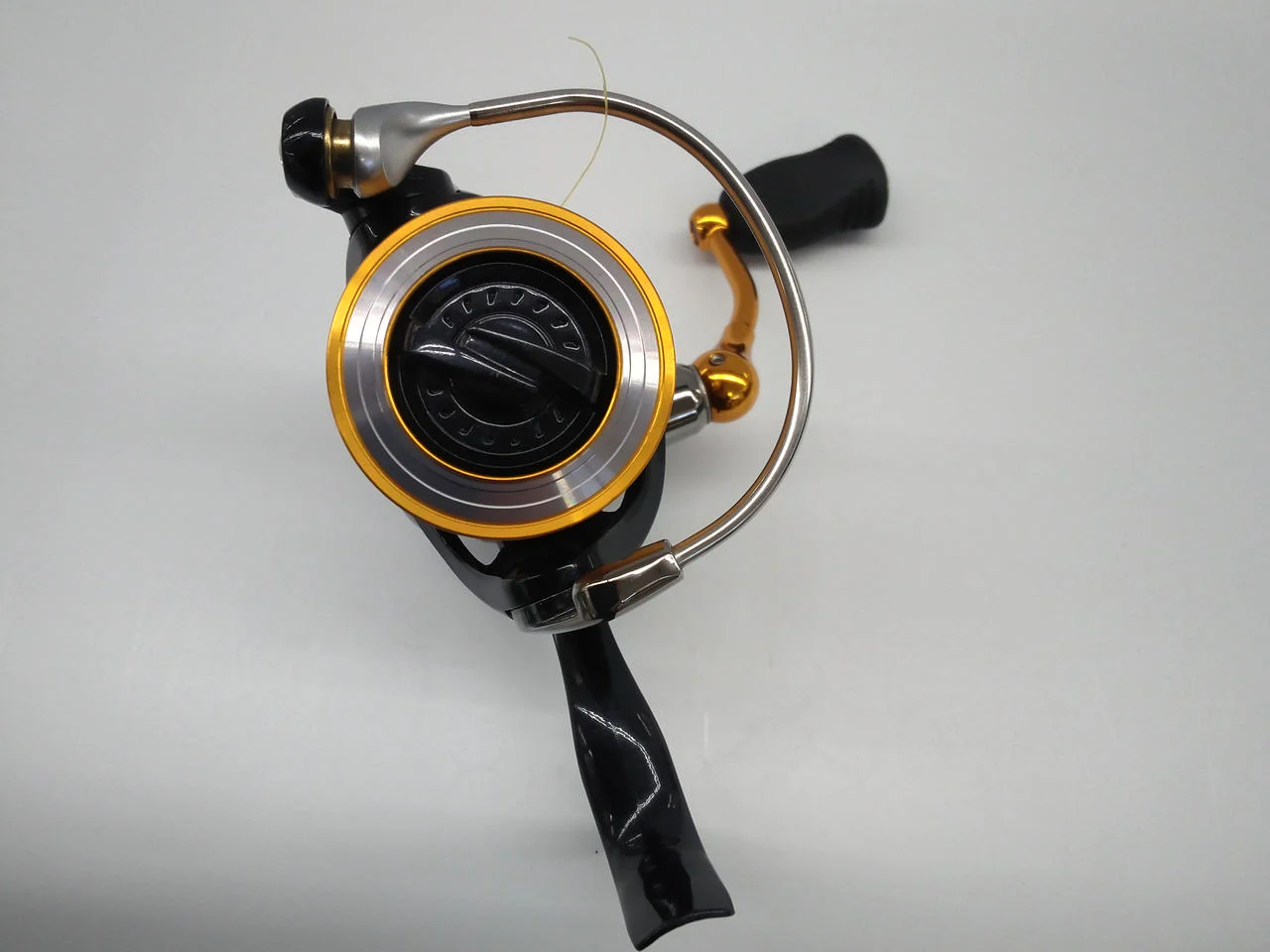 DAIWA Spinning Reel REVROS LT2000S - Image 4