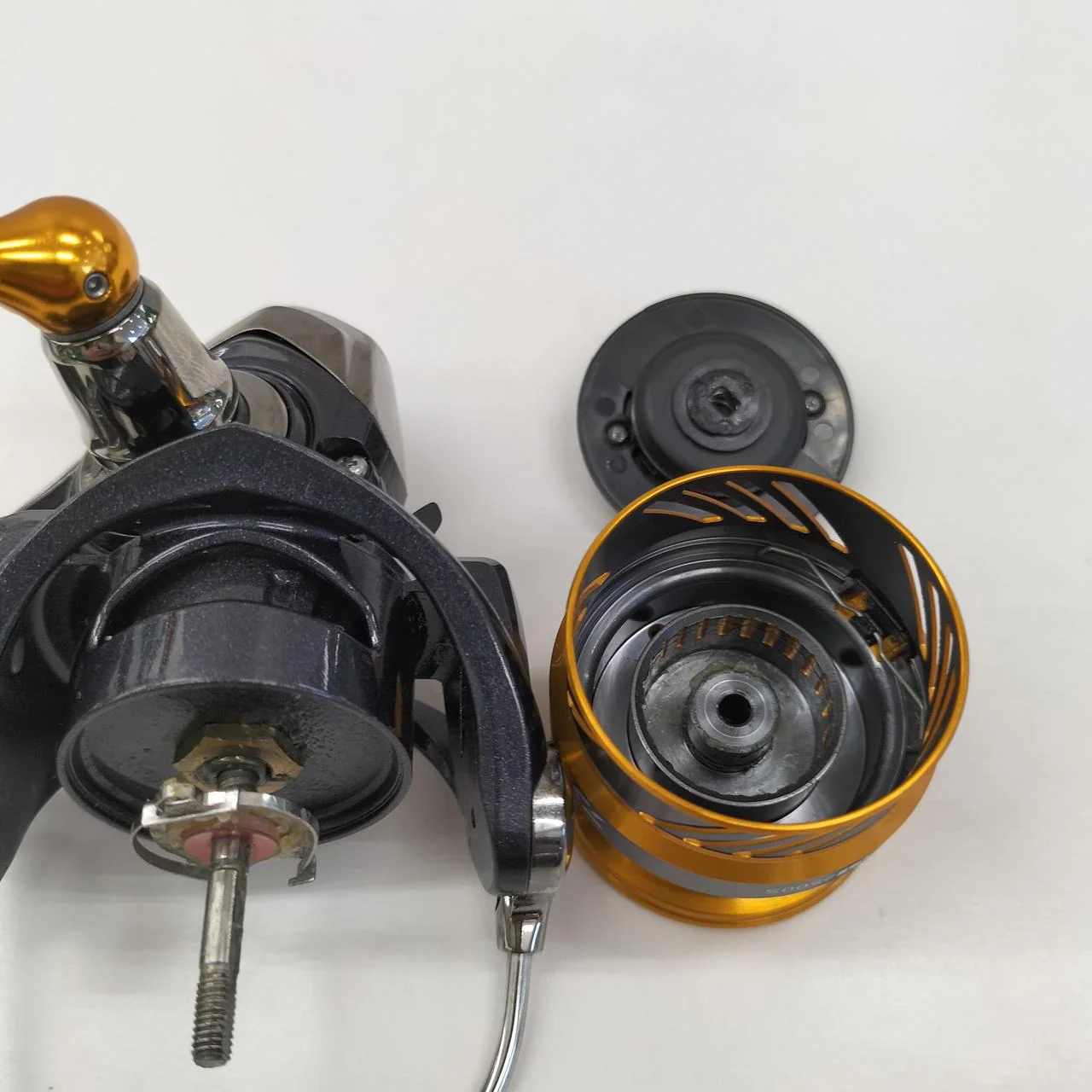 DAIWA Spinning Reel REVROS LT2500S - Image 5