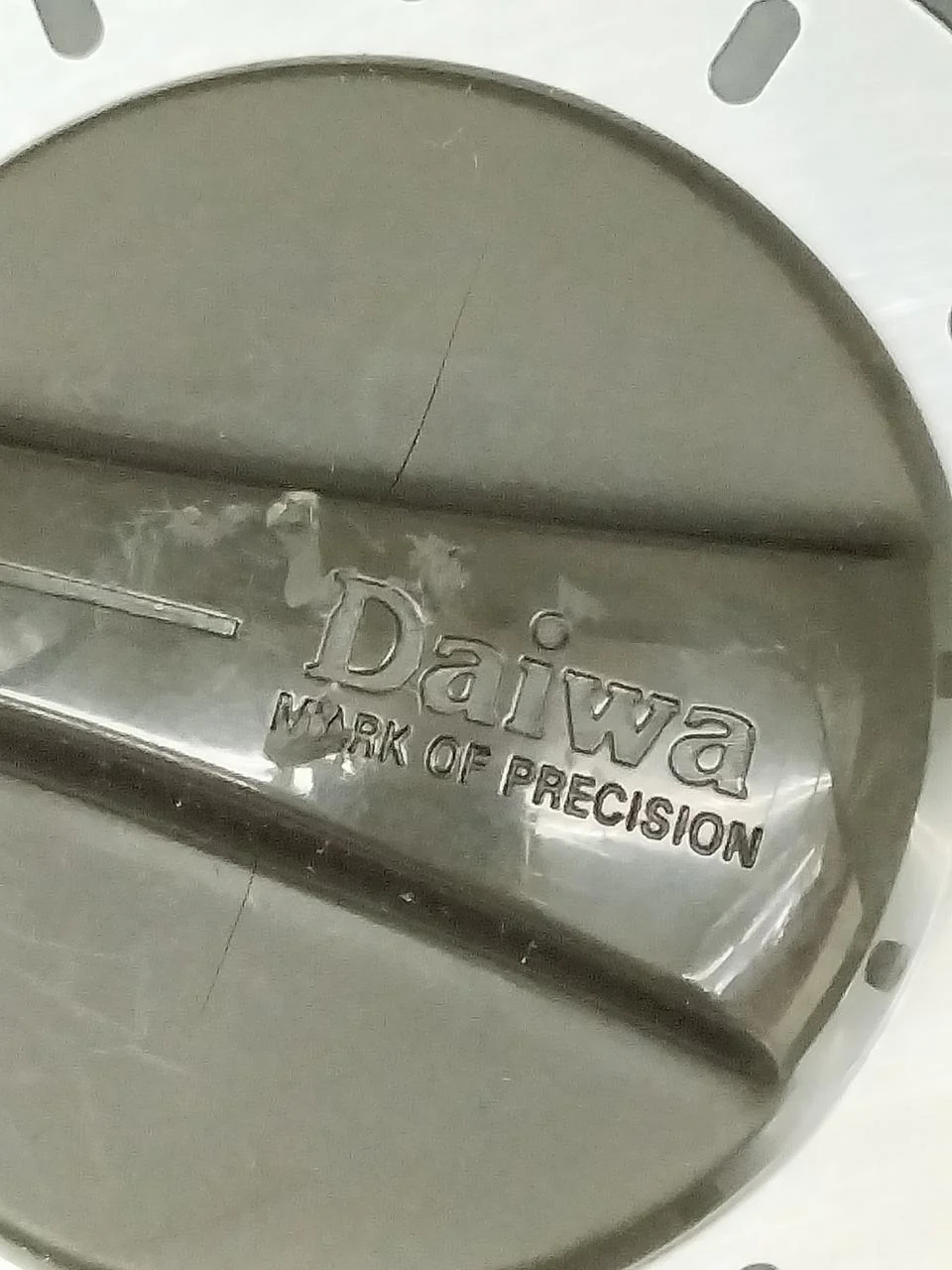 DAIWA Surfcasting Spinning Reel SURF-S 35A for size 3 line - Image 16