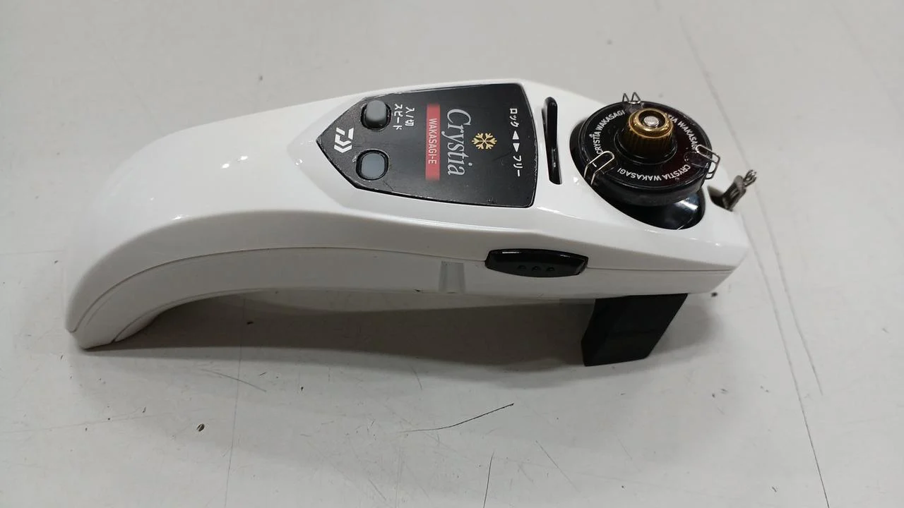 DAIWA Wakasagi Electric Reel CRYSTIA WAKASAGI-E - Image 2