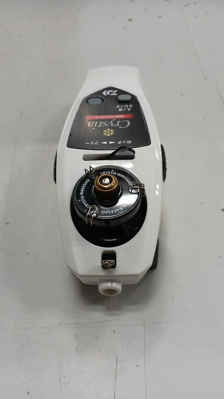 DAIWA Wakasagi Electric Reel CRYSTIA WAKASAGI-E - Image 3
