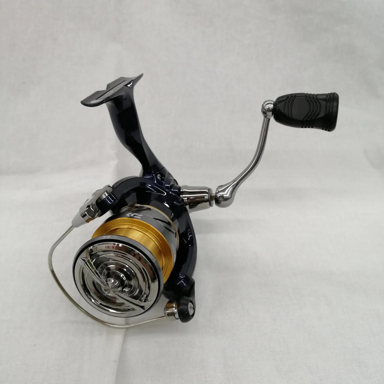 DAWA Spinning Reel CREST LT2500 - Image 3