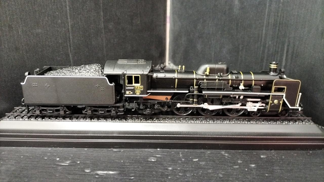 DeAGOSTINI Class C57 Steam Locomotive C57 1 Railway Vehicle Metal Model Collection - Image 9