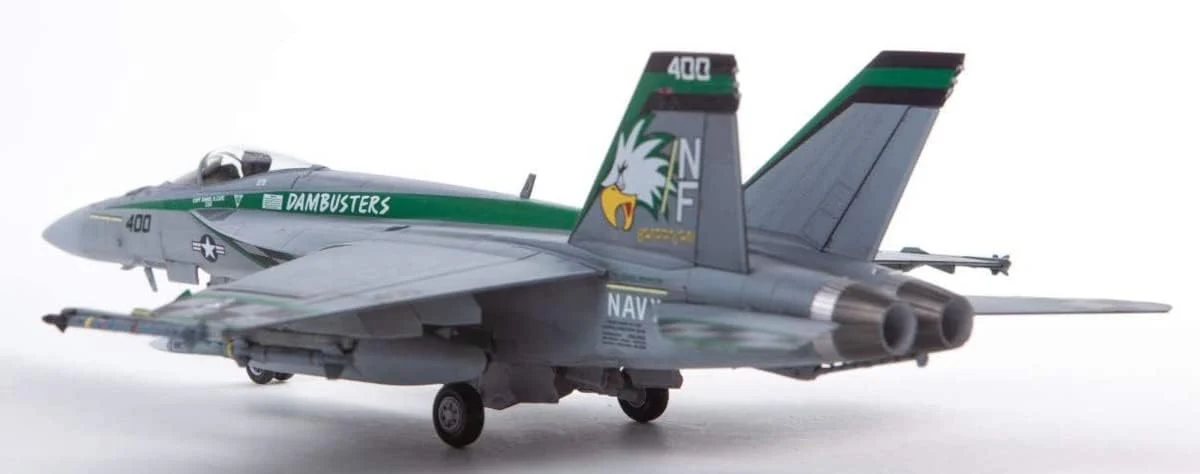 Doyusha 412688 1/72 Amazing! Plastic Model No. 7 US Navy F/A-18E Super Hornet VFA-195 Chippy Ho - Image 5