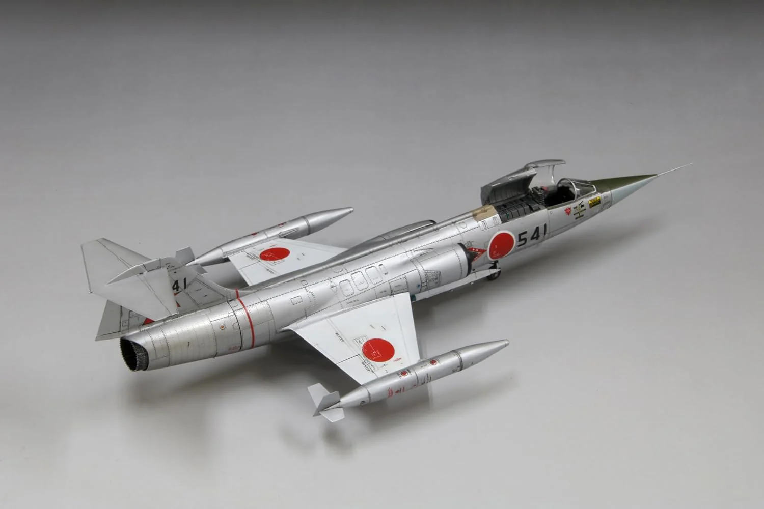 Fine Molds FF07 1/72 Japan Air Self-Defense Force F-104J Fighter Glory - Image 3