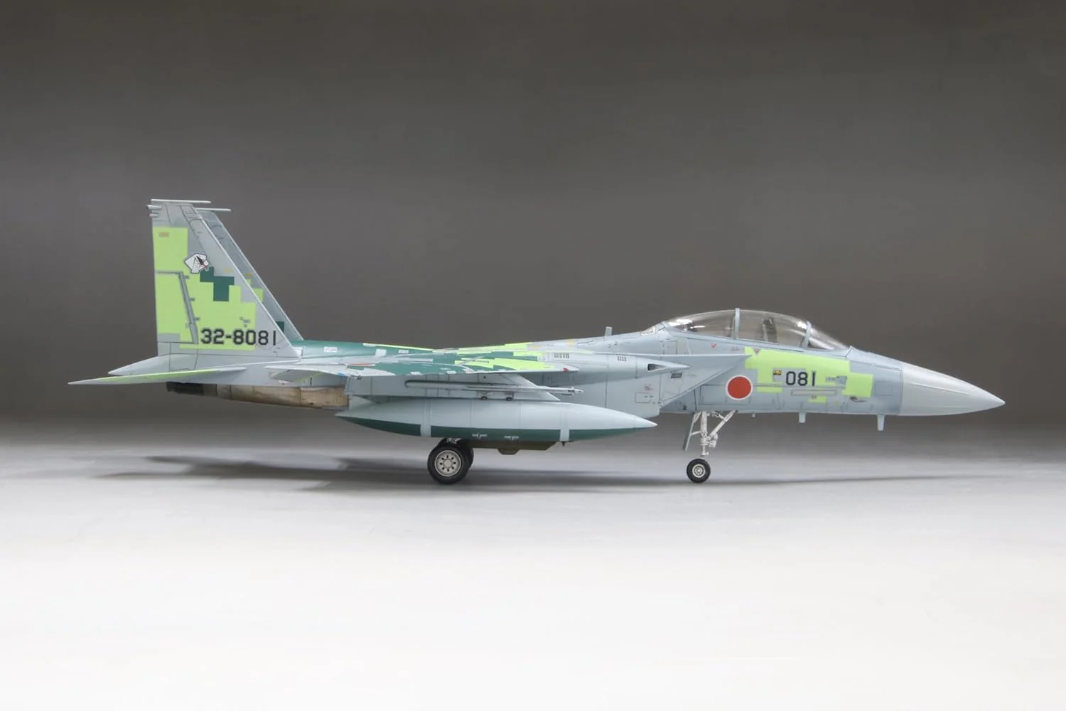 Fine Molds FK05 1/72 Japan Air Self-Defense Force F-15DJ Aggressor [Digital Green Camouflage] - Image 10