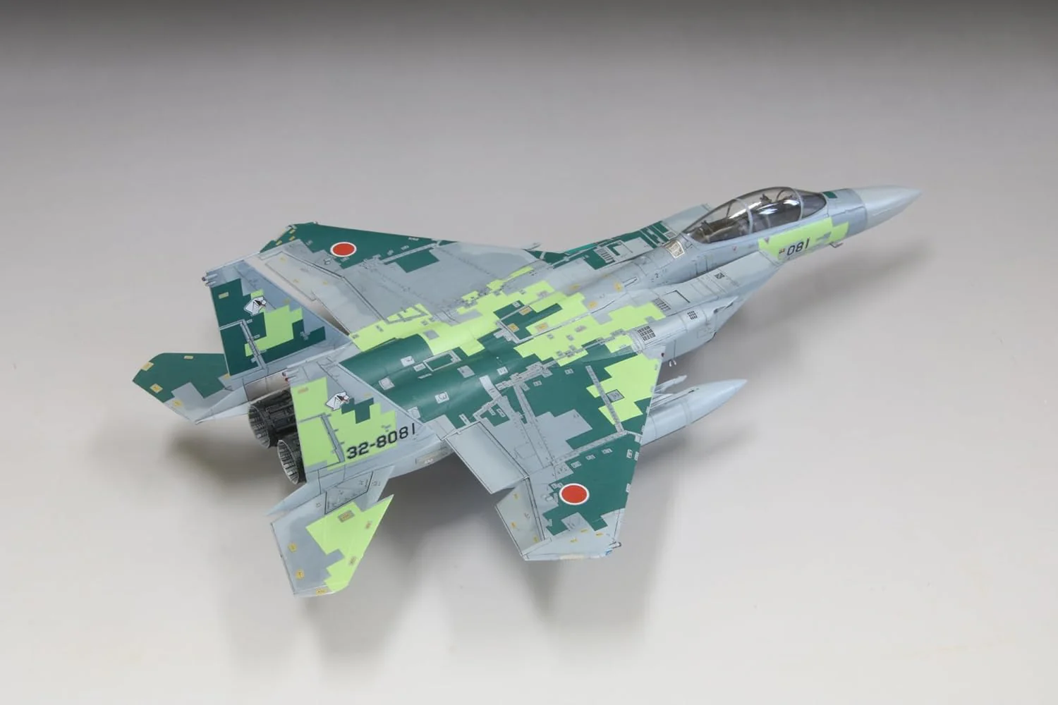 Fine Molds FK05 1/72 Japan Air Self-Defense Force F-15DJ Aggressor [Digital Green Camouflage] - Image 6