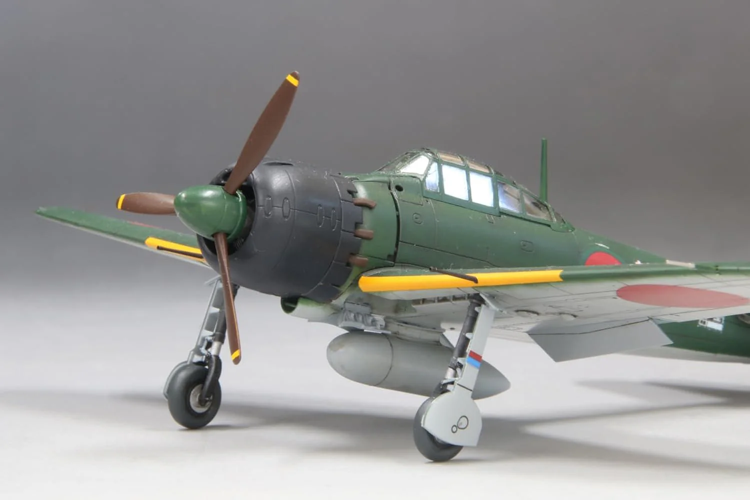 Fine Molds FR02 1/72 IJN A6M5 Carrier Fighter ZERO Model 52 (Mitsubishi, Mid Prod.) - Image 6