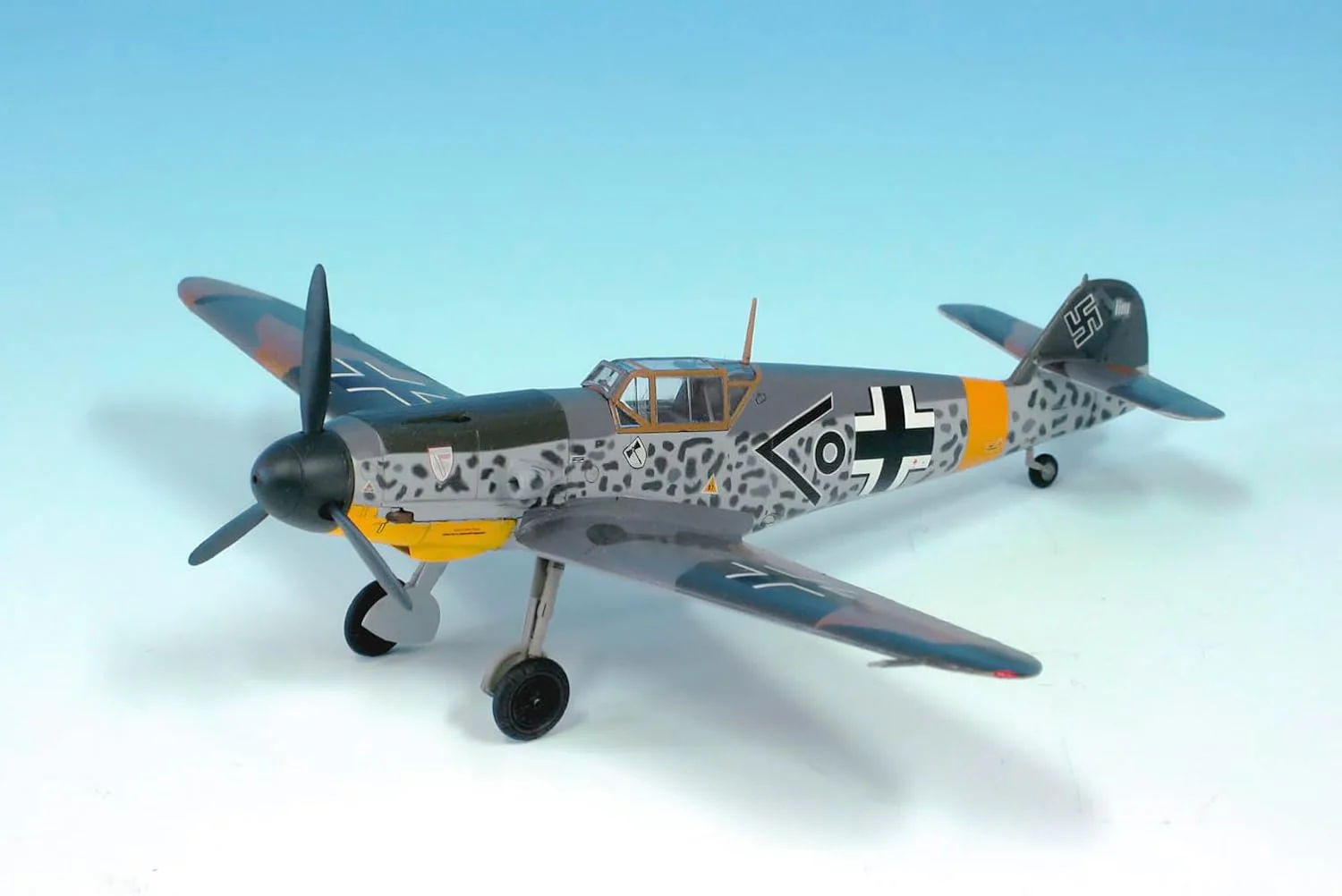 Fine Molds LW01 1/72 Messerschmitt Bf 109 F-2 - Image 3