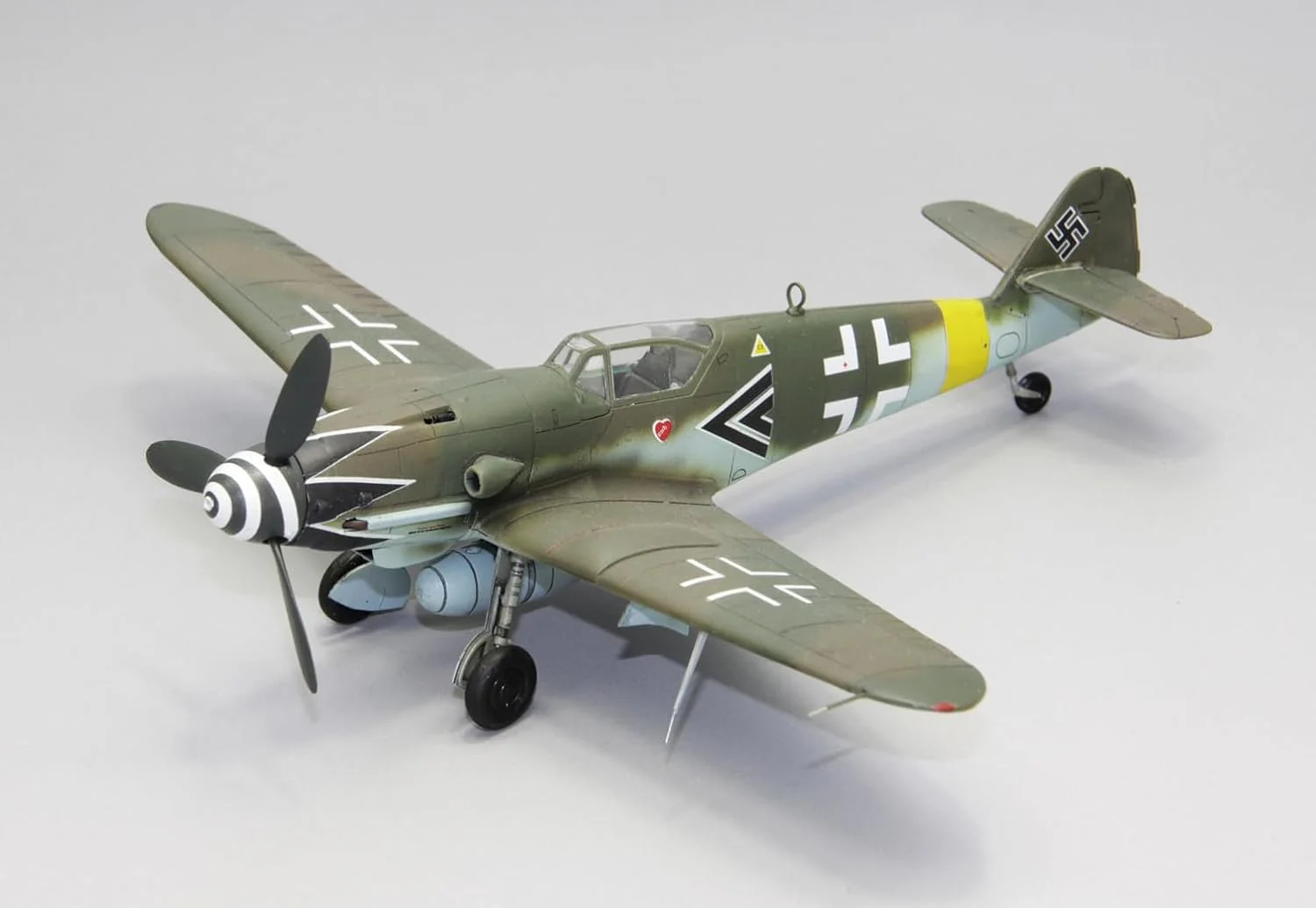 Fine Molds LW04 1/72 Messerschmitt Bf 109 K-4 Hartmann's Final Combat - Image 3