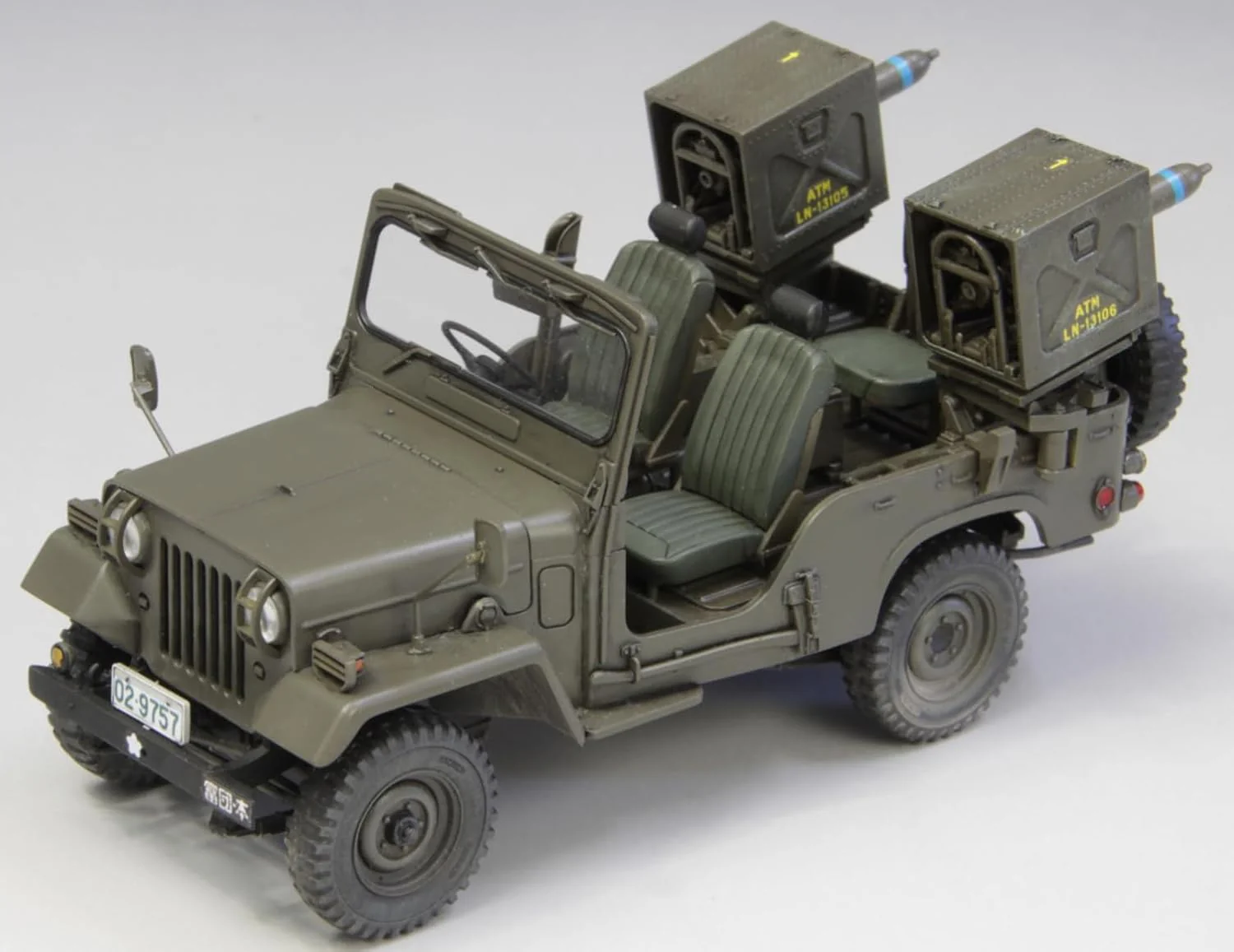 Fine Molds MJ04 1/35 Japan Ground Self-Defense Force Type 73 Light Truck (with MAT) - Image 4