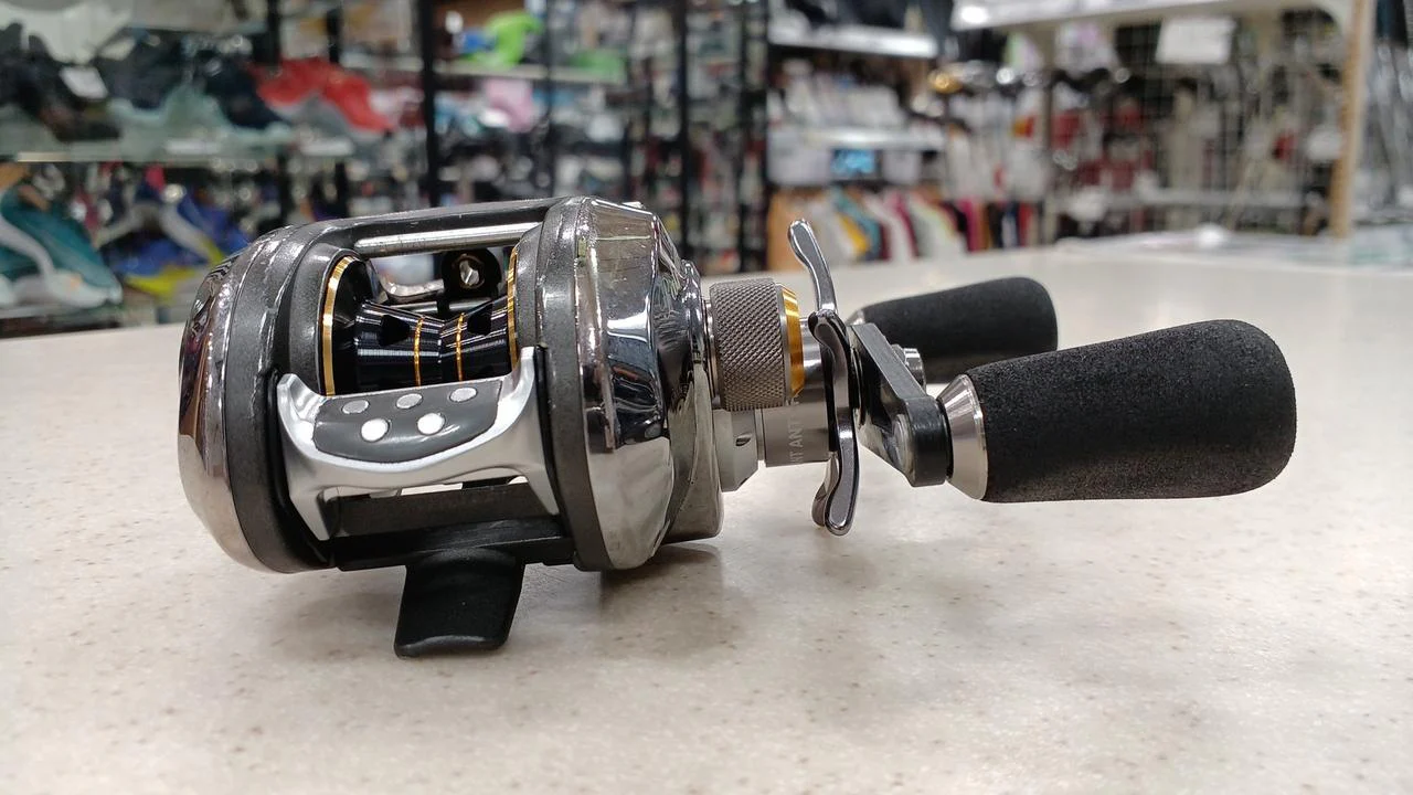 FLUEGER Baitcasting Reel PATRIARCH XT - Image 2