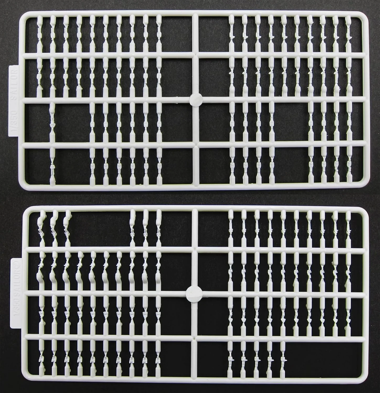 Fujimi 1/350 Imperial Japanese Navy Battleship Yamashiro 1943 (with Imperial Navy Crew Figures) - Image 2