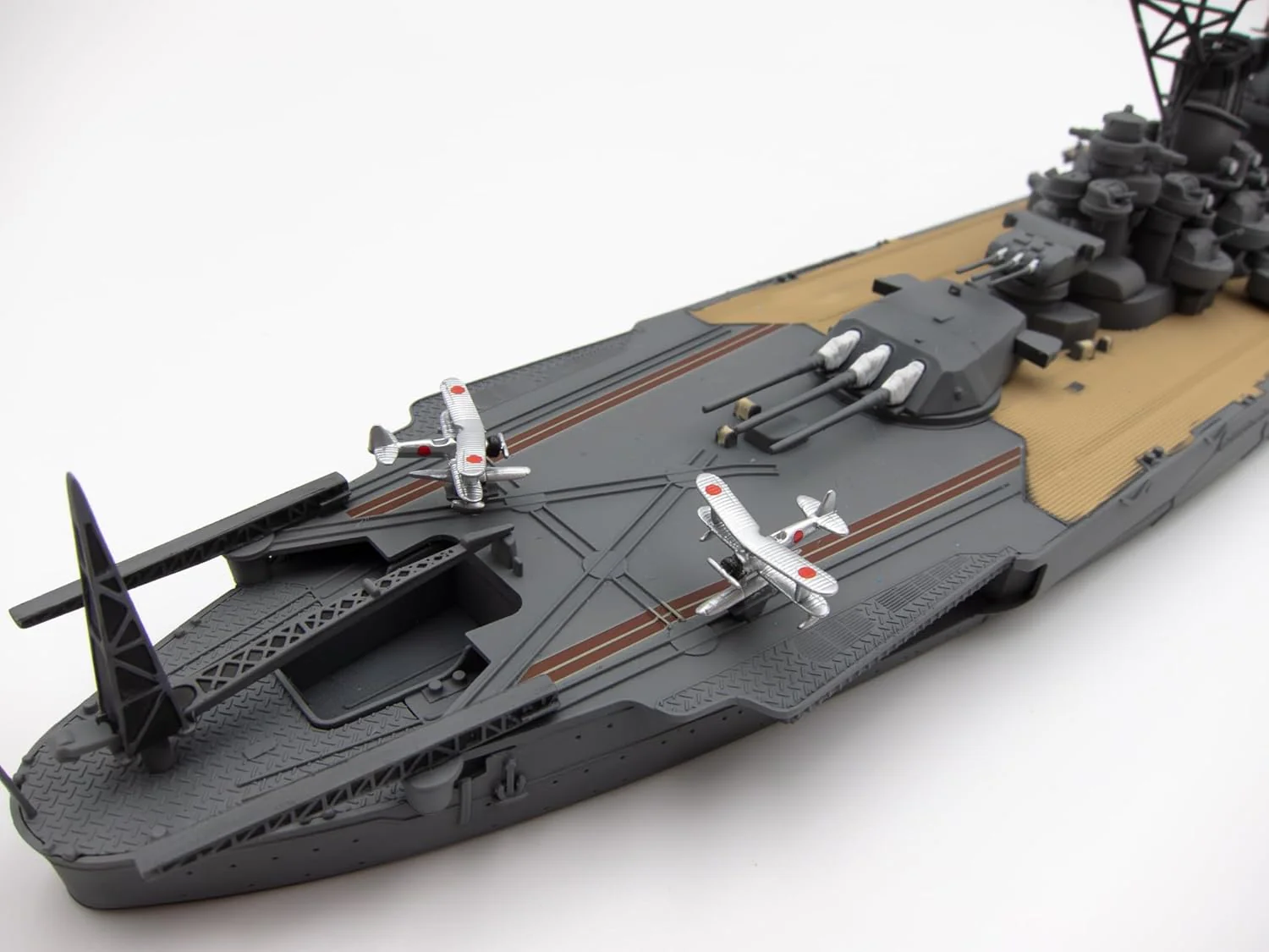 Fujimi 1/700 Special Series No.1 Japanese Navy Battleship Yamato (1941 / Completion Time) - Image 12