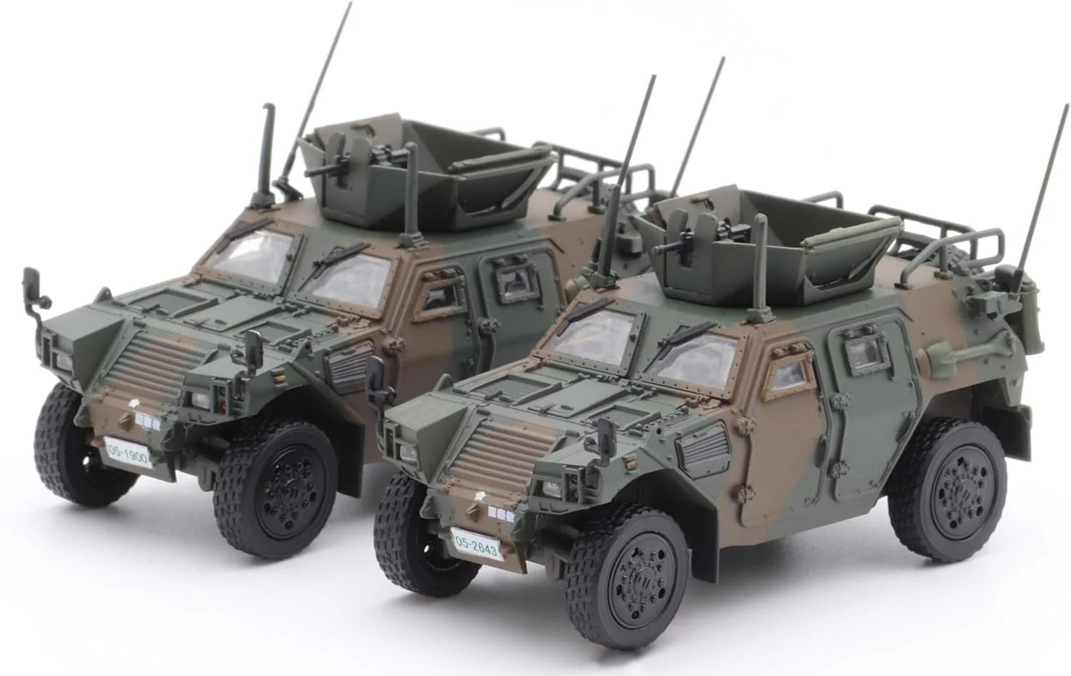 Fujimi 72M-17EX-1 1/72 JGSDF Light Armoured Vehicle (2-Cars Set) Special Edition (with Realistic Molded Tires)