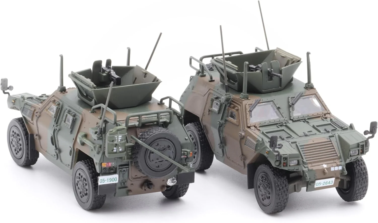 Fujimi 72M-17EX-1 1/72 JGSDF Light Armoured Vehicle (2-Cars Set) Special Edition (with Realistic Molded Tires) - Image 3