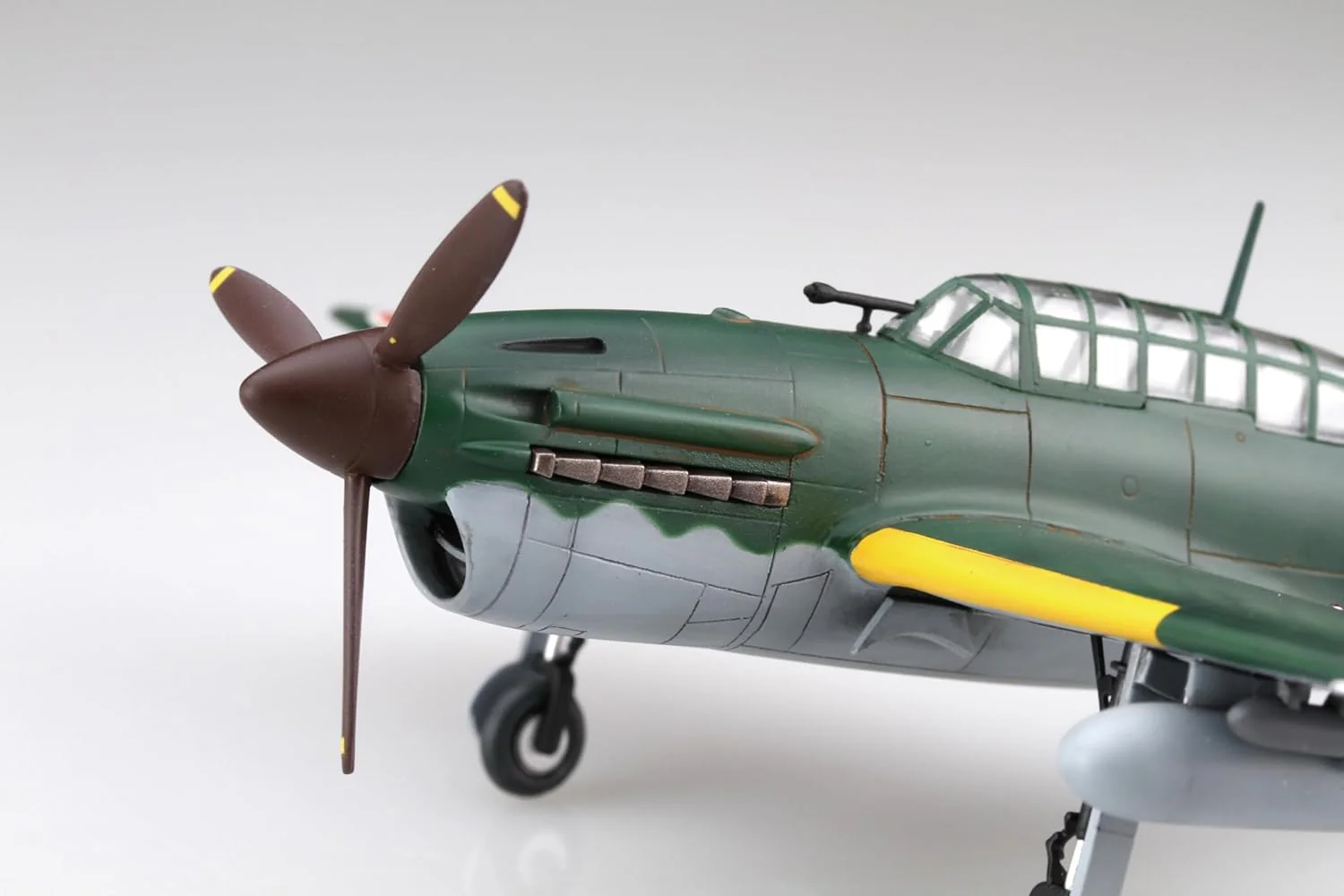 Fujimi C42 1/72 Japanese Navy Suisei Type 12 Carrier-Based Bomber - Image 4
