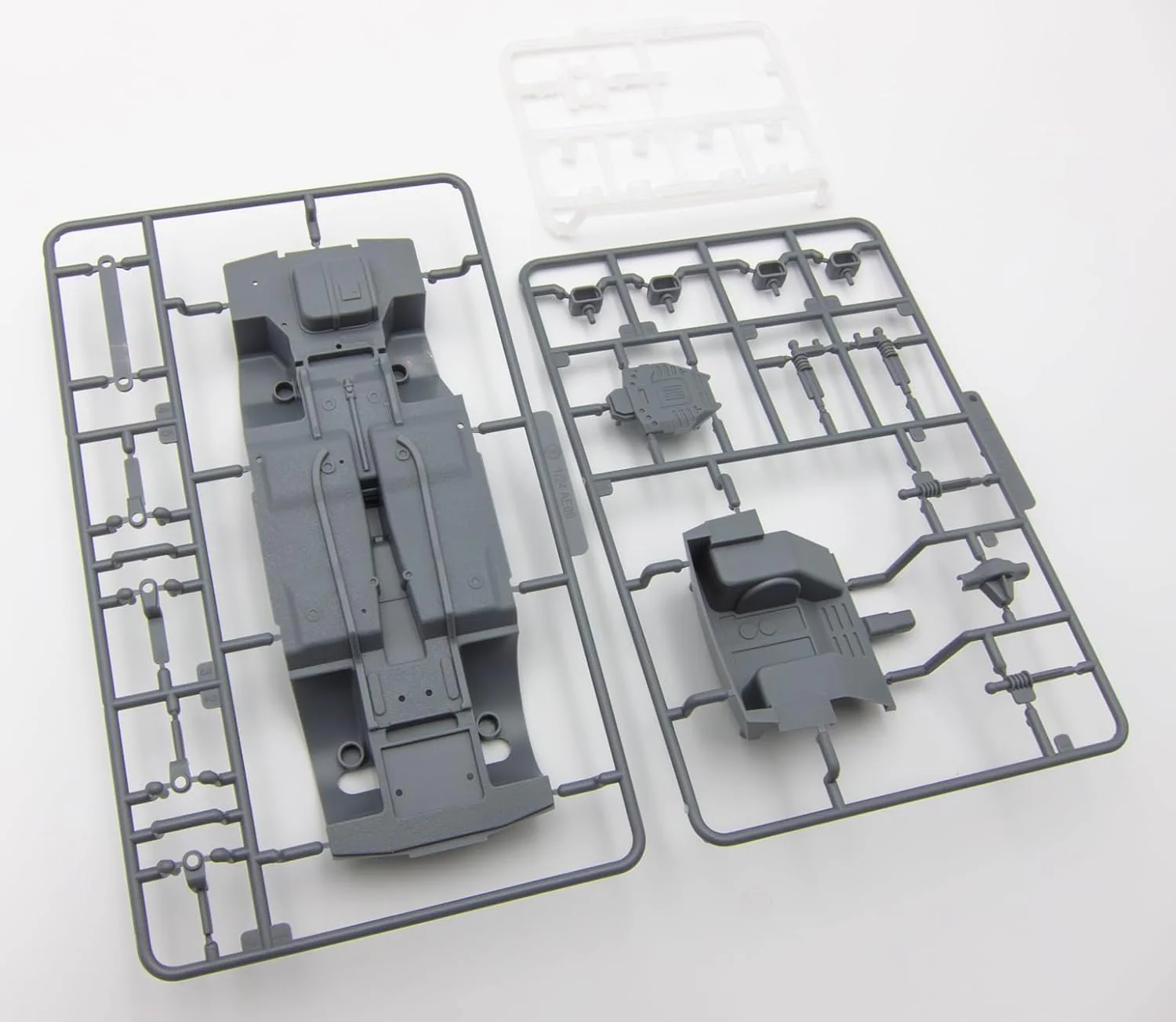 Fujimi ISD-019 1/24 Initial D Series No.019 Trueno AE86 Carbon Bonnet by Takumi Fujiwara - Image 6
