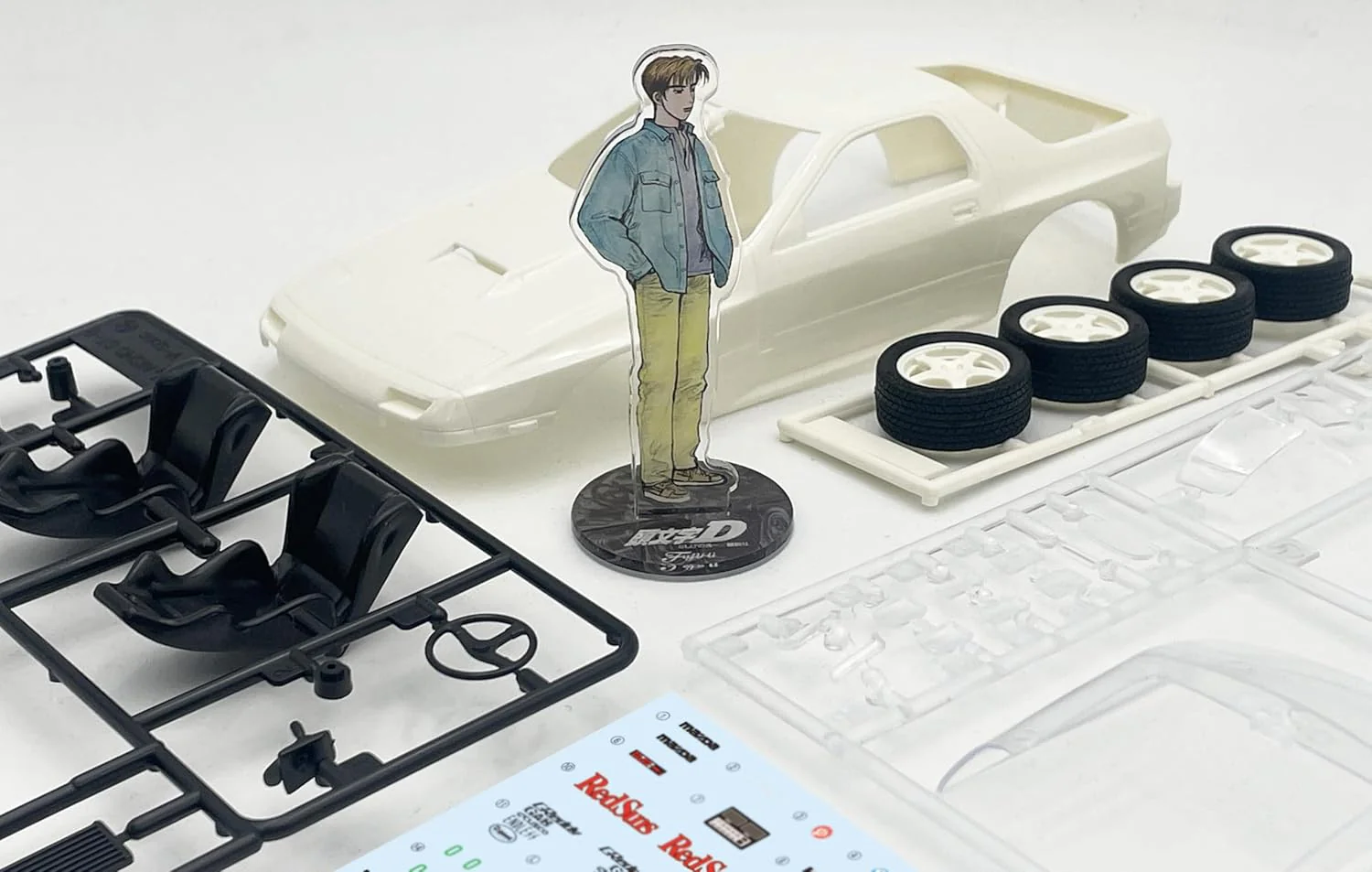 Fujimi ISD-5EX-1 1/24 Savanna RX-7 FC3S Late Model Ryosuke Takahashi Special Edition (with Character Acrylic Stand) - Image 3