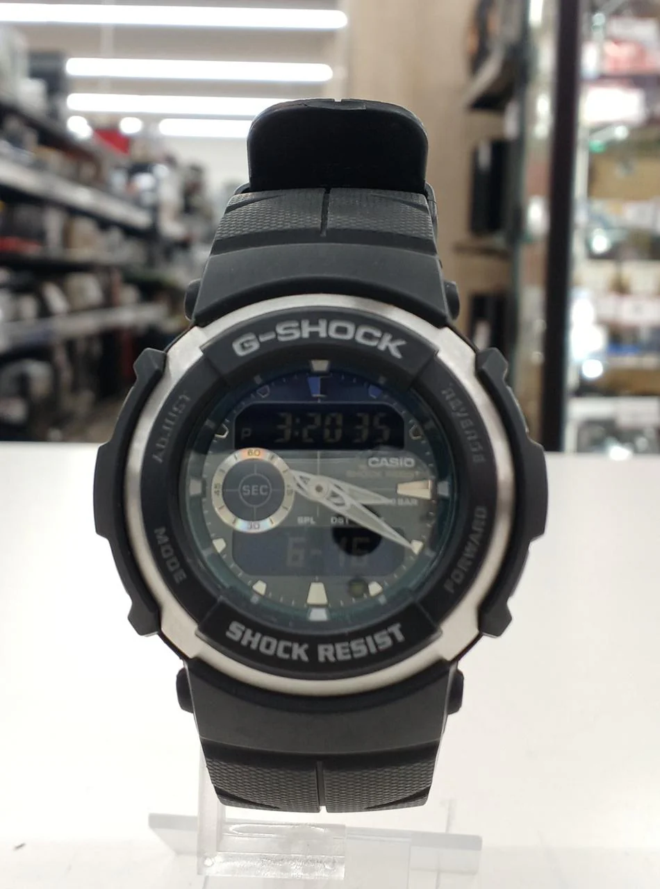G-SHOCK Quartz G-300 - Image 2