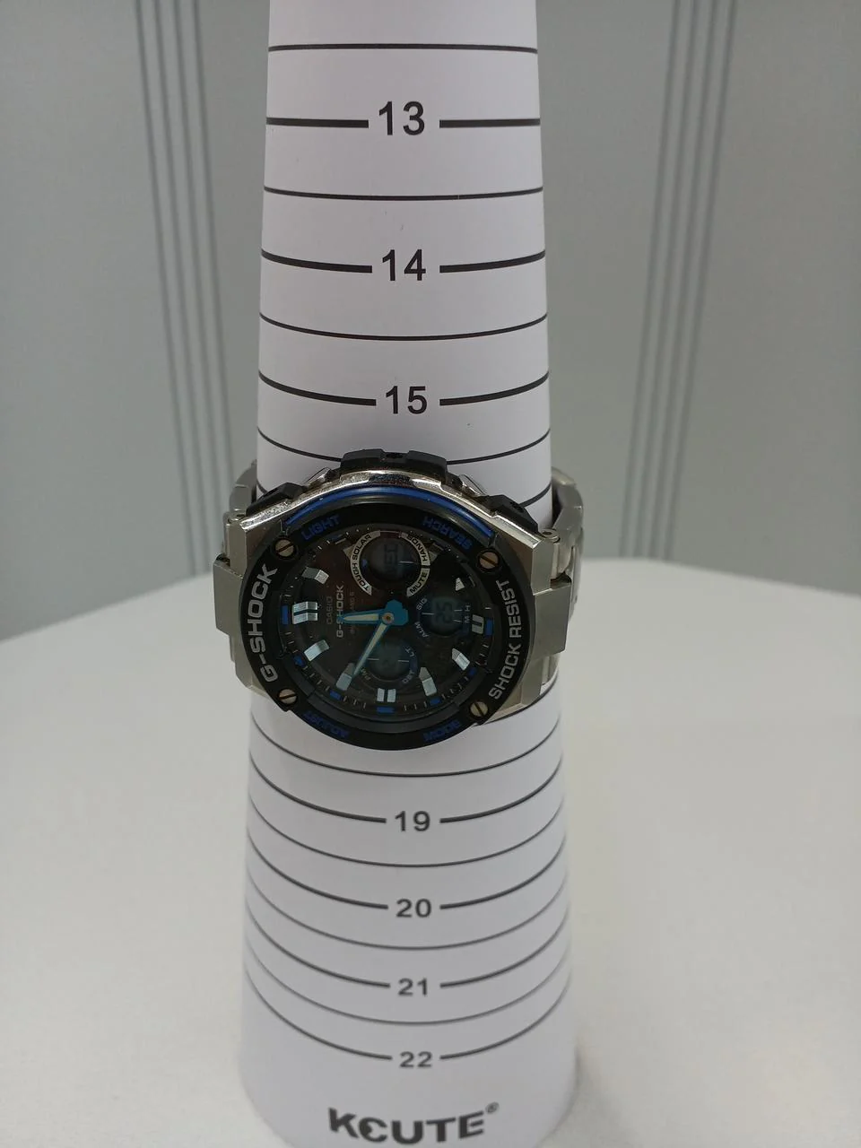 G-SHOCK Solar watch GST-W100D - Image 6