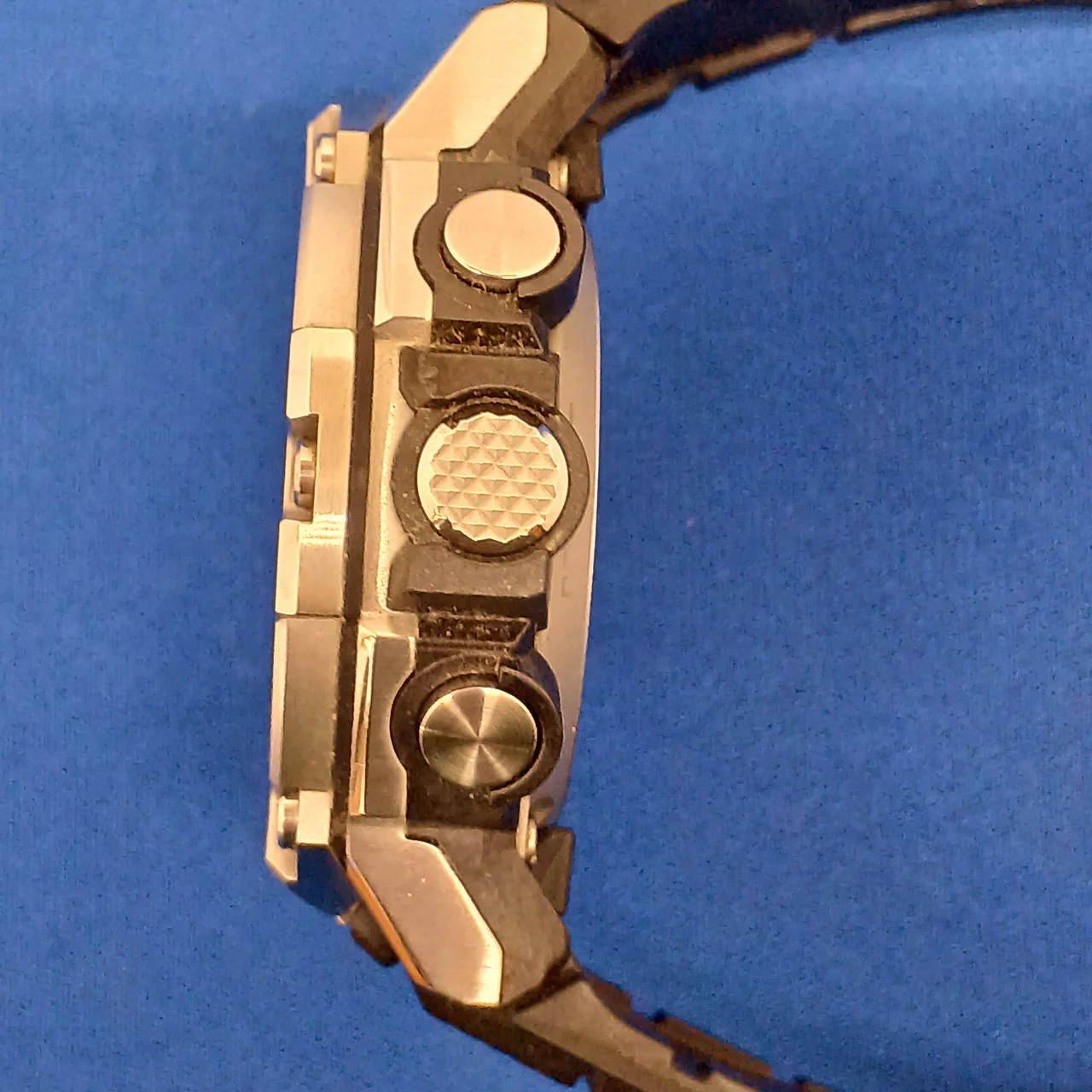 G-SHOCK Tough Solar GST-B300 - Image 7