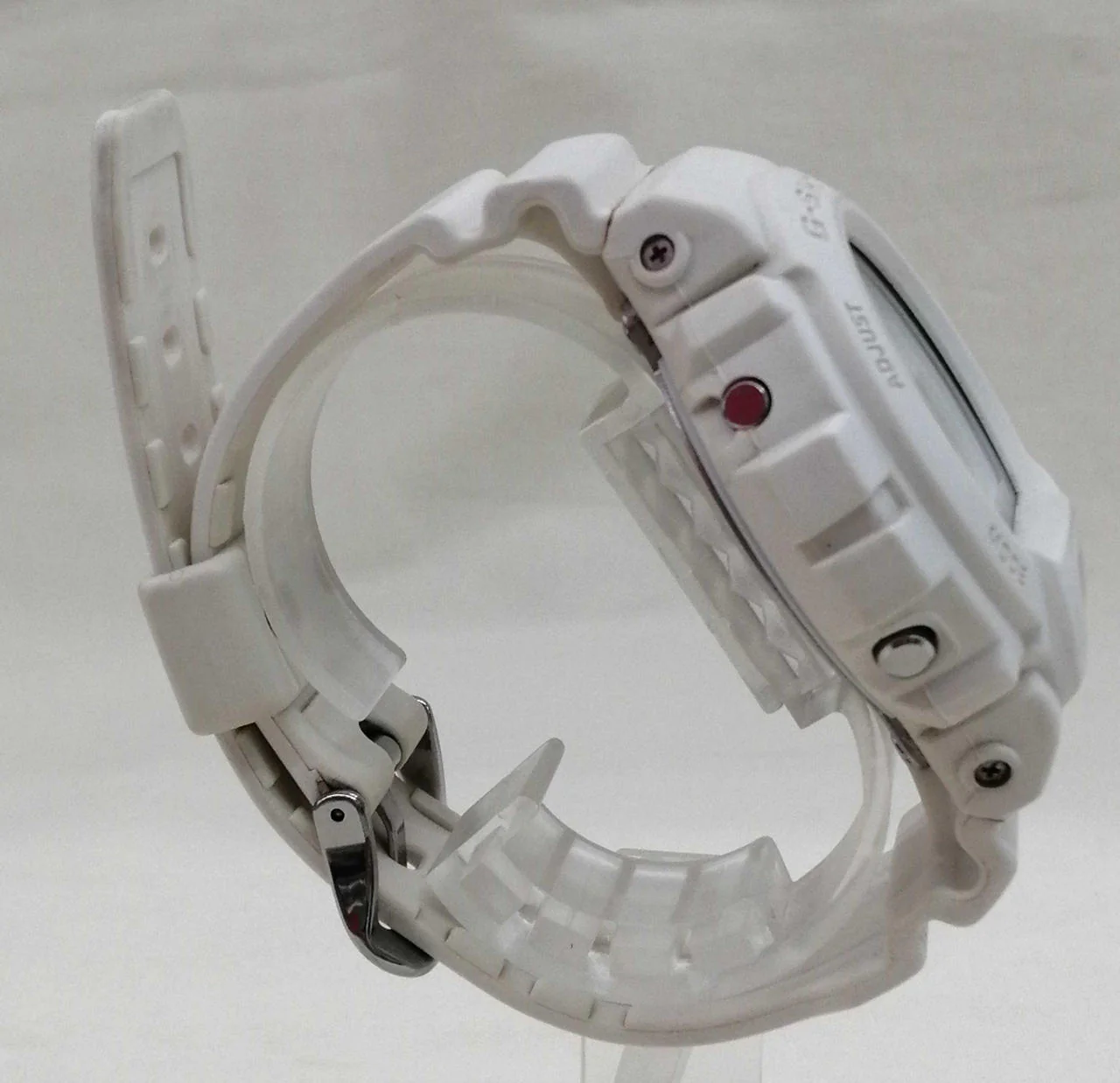 G-SHOCK Wristwatch DW6900WW - Image 4