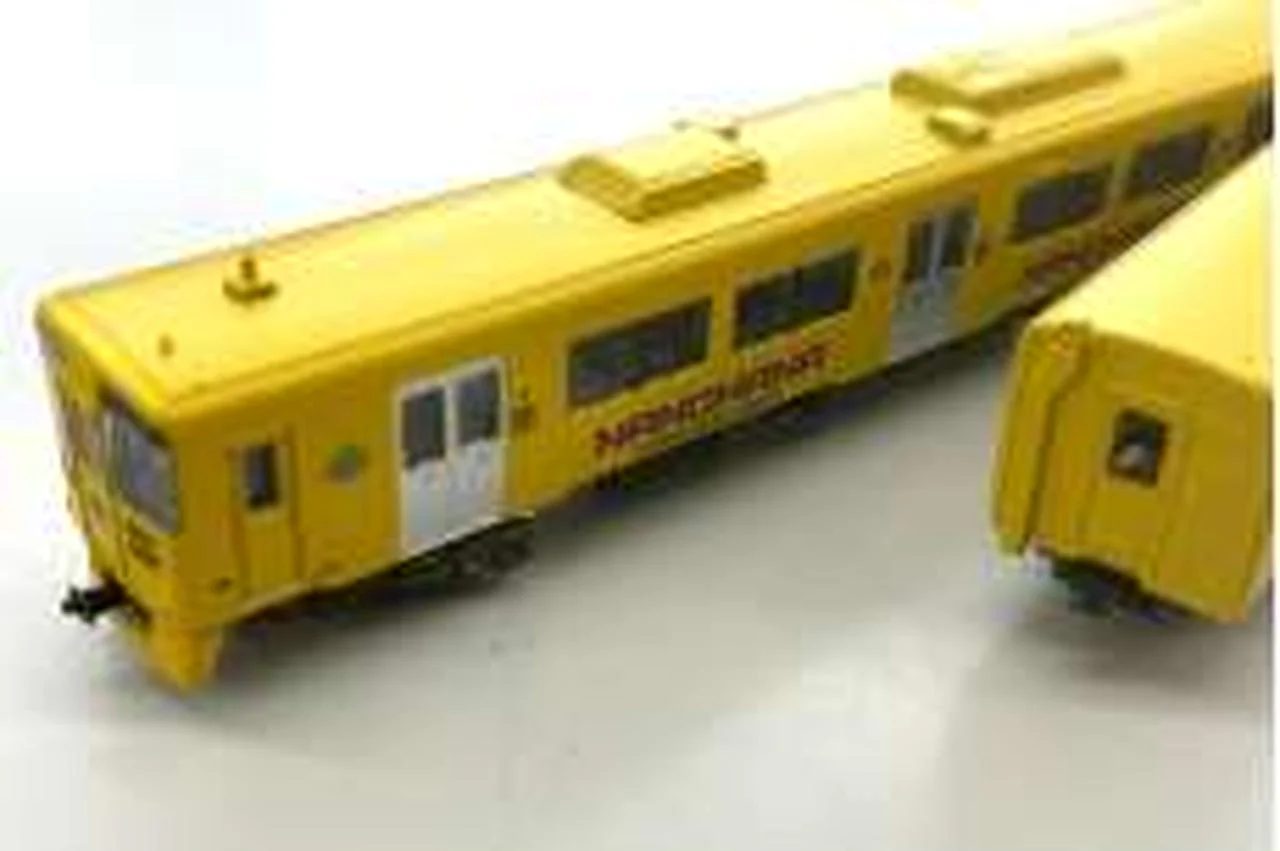GREEN MAX JR Kyushu KiHa 200 Series Nanohana (with power unit) 31661 - Image 6