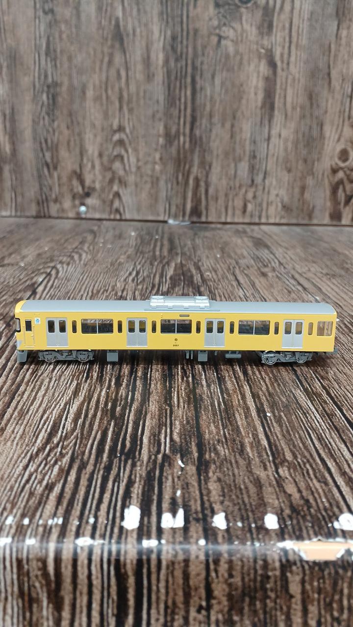 GREENMAX Seibu New 2000 Series Shinjuku Line, 2057 Set, Single-Arm Pantograph Car 30834 - Image 8