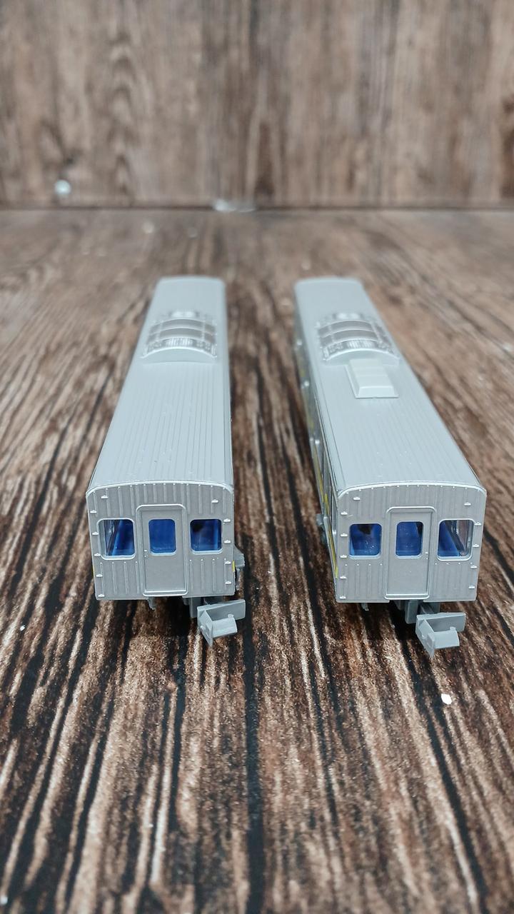 GREENMAX Seibu Yurakucho Line 40th Anniversary Commemorative Train (with Motor) 50764 - Image 12