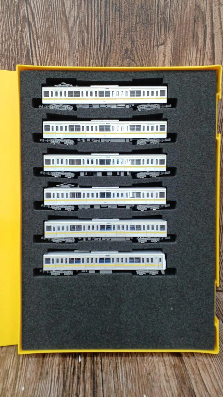 GREENMAX Seibu Yurakucho Line 40th Anniversary Commemorative Train (with Motor) 50764 - Image 6