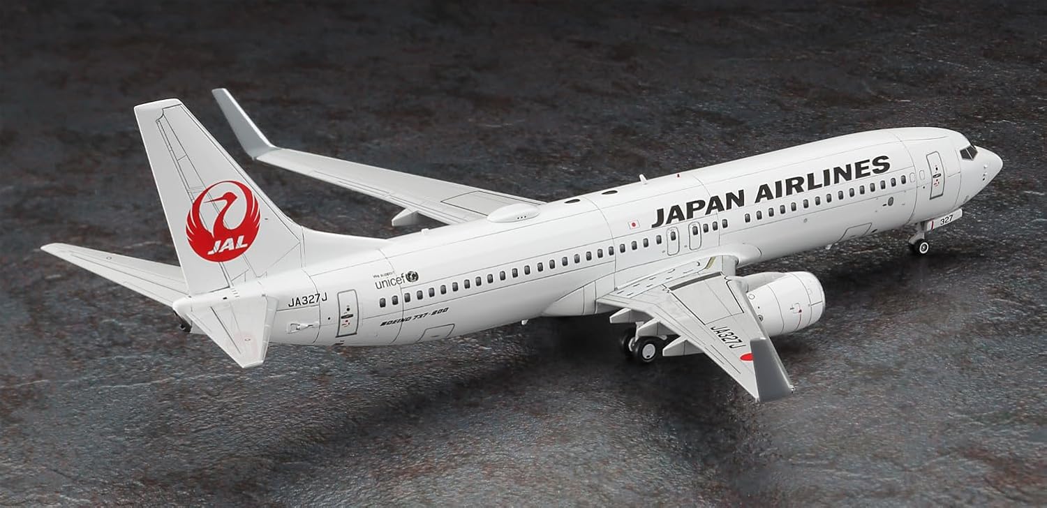 Hasegawa 1/200 Japan Airlines Boeing 737-800 (Tsurumaru Logo) - Image 3
