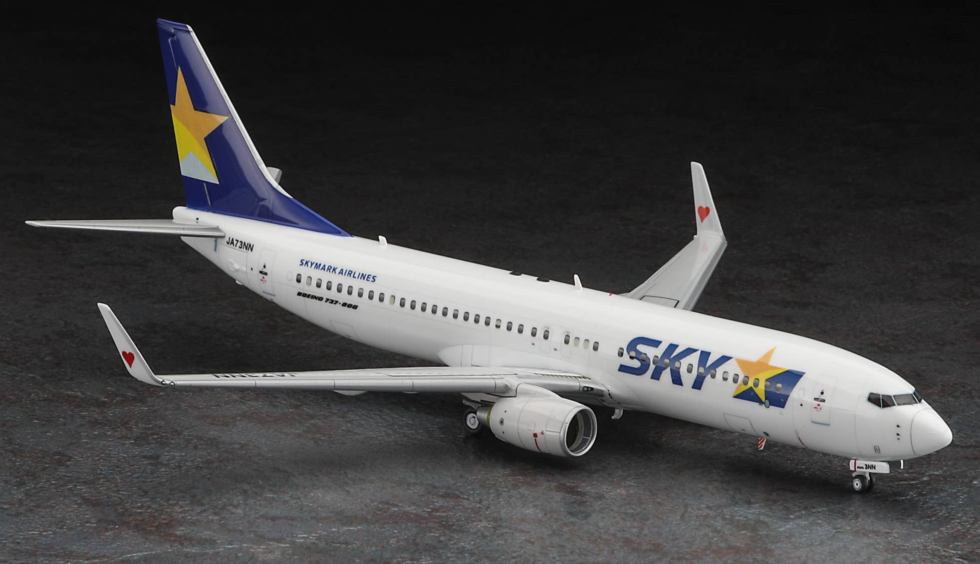 Hasegawa 1/200 Skymark Airlines Boeing 737-800 - Image 4