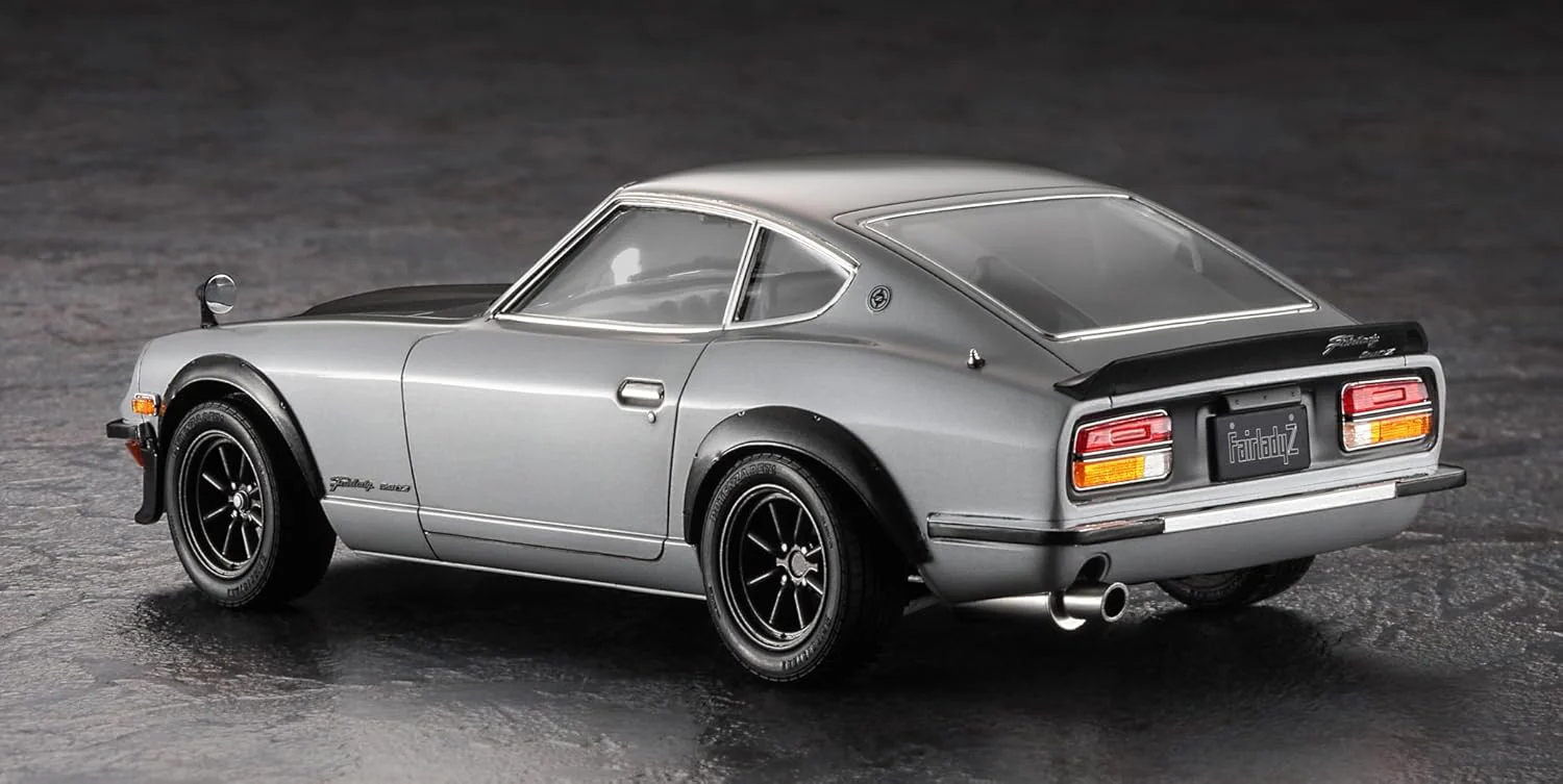 Hasegawa 20682 1/24 Nissan Fairlady 240Z Custom Version - Image 4