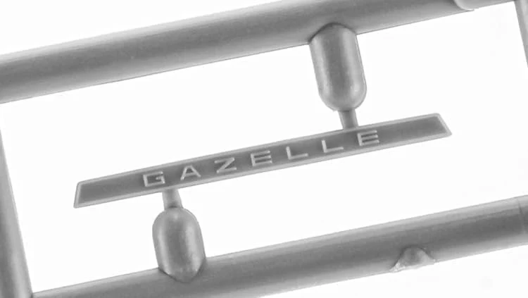 Hasegawa 20731 1/24 Nissan Gazelle (S110) Early model HT 2000XE-II (1979) - Image 3