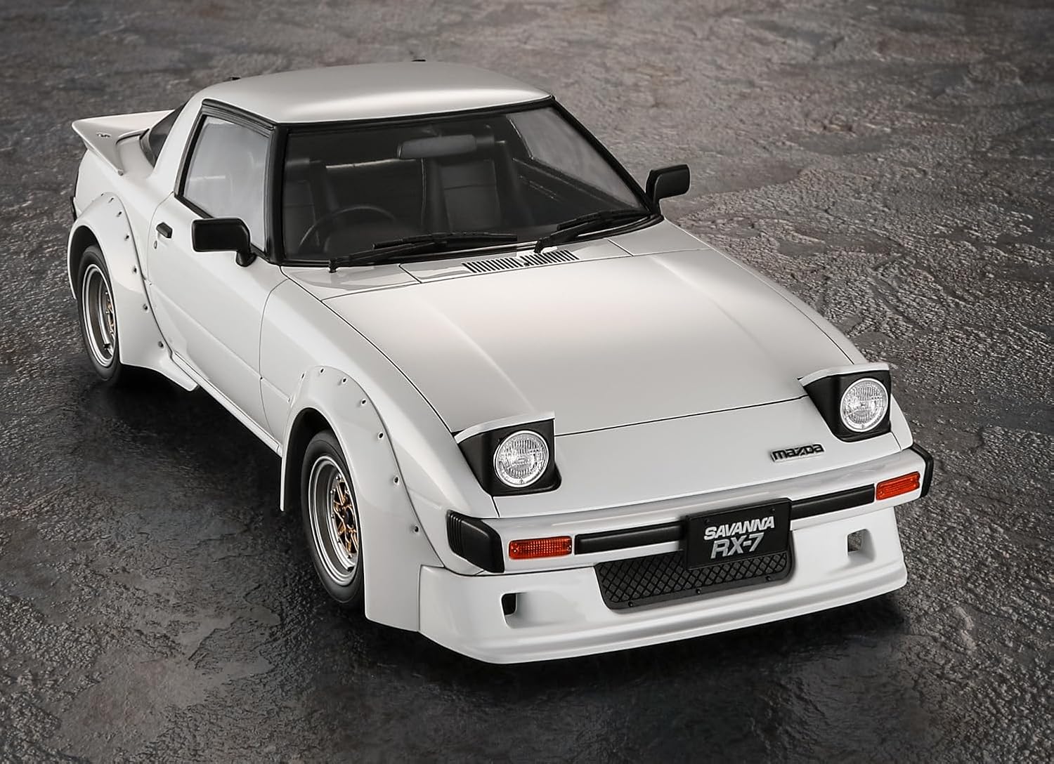 Hasegawa 20760 1/24 Mazda Savannah RX-7 (SA22C) Early Version "Custom Version" - Image 8