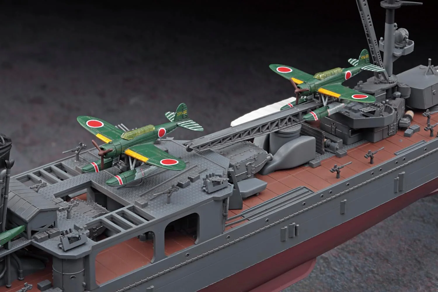 Hasegawa 40109 1/350 Japanese Navy Light Cruiser Yahagi Battle of Leyte Gulf - Image 4