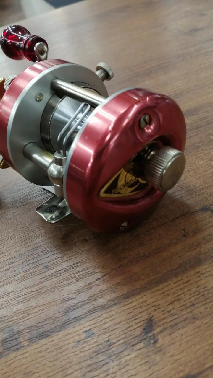 HIYOKO BRAND Baitcasting reel Kigumi