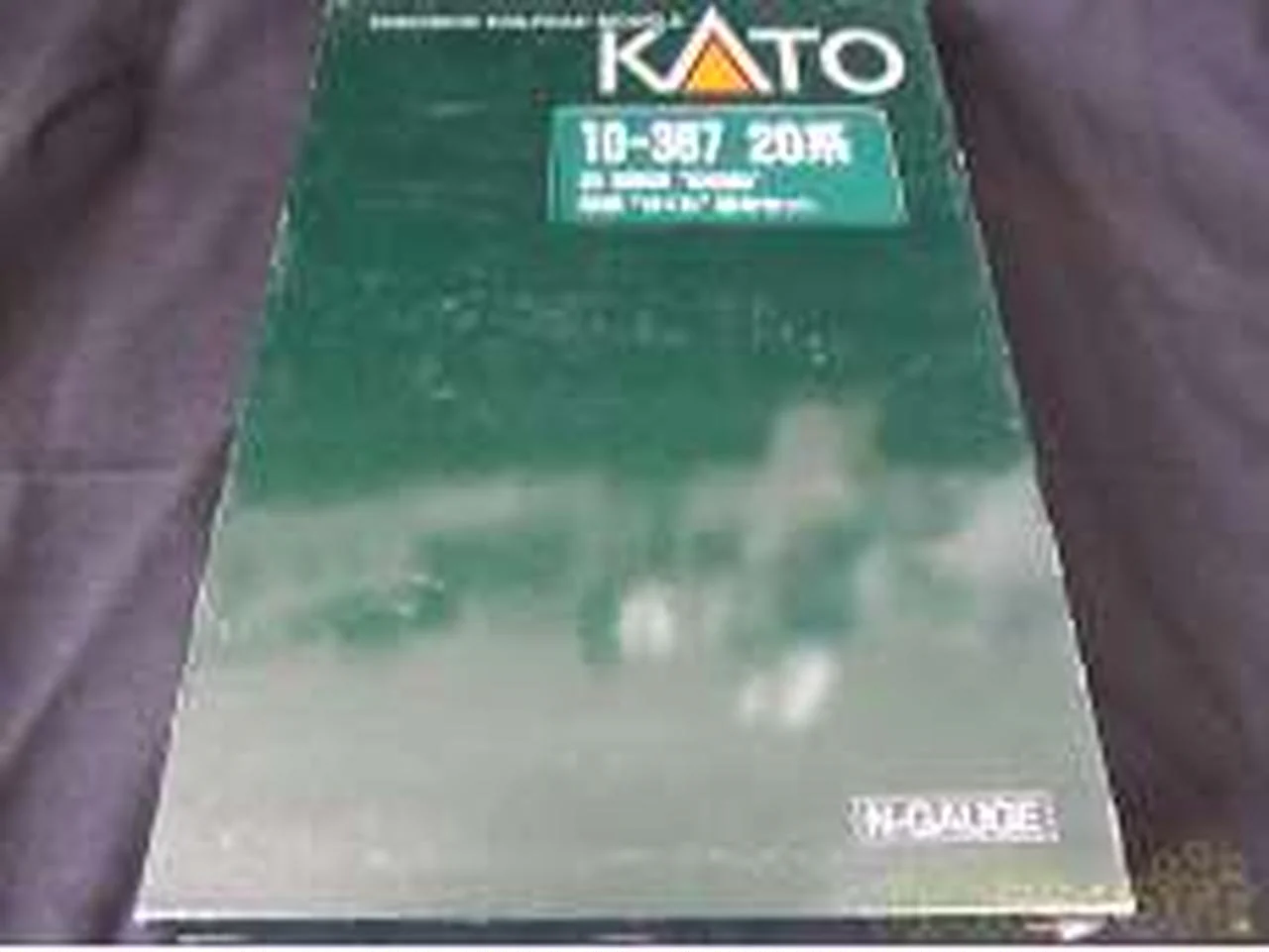KATO 1/150 20 Series Sakura 7-Car Basic Set [10-367]
